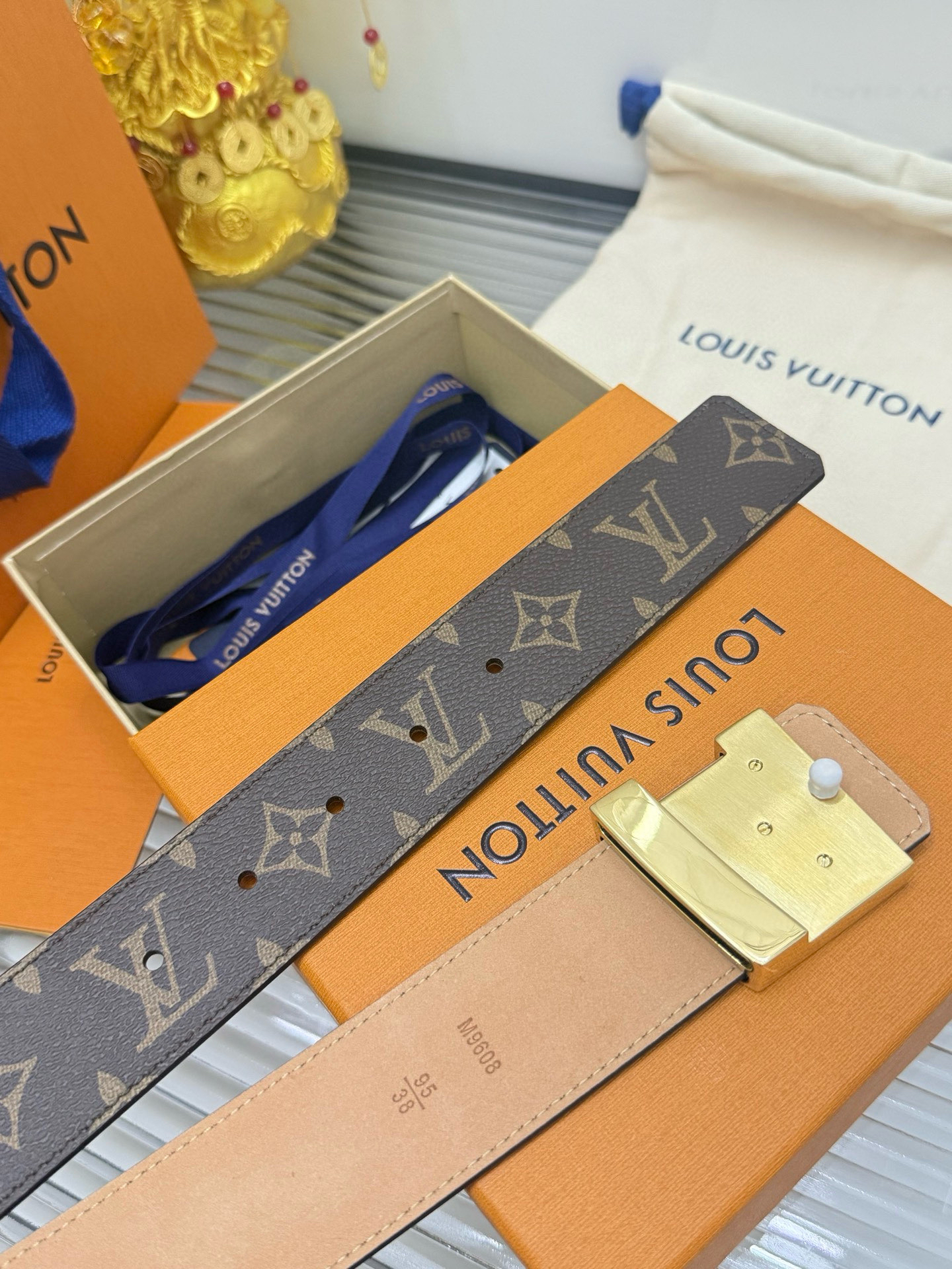 Lv belt-7