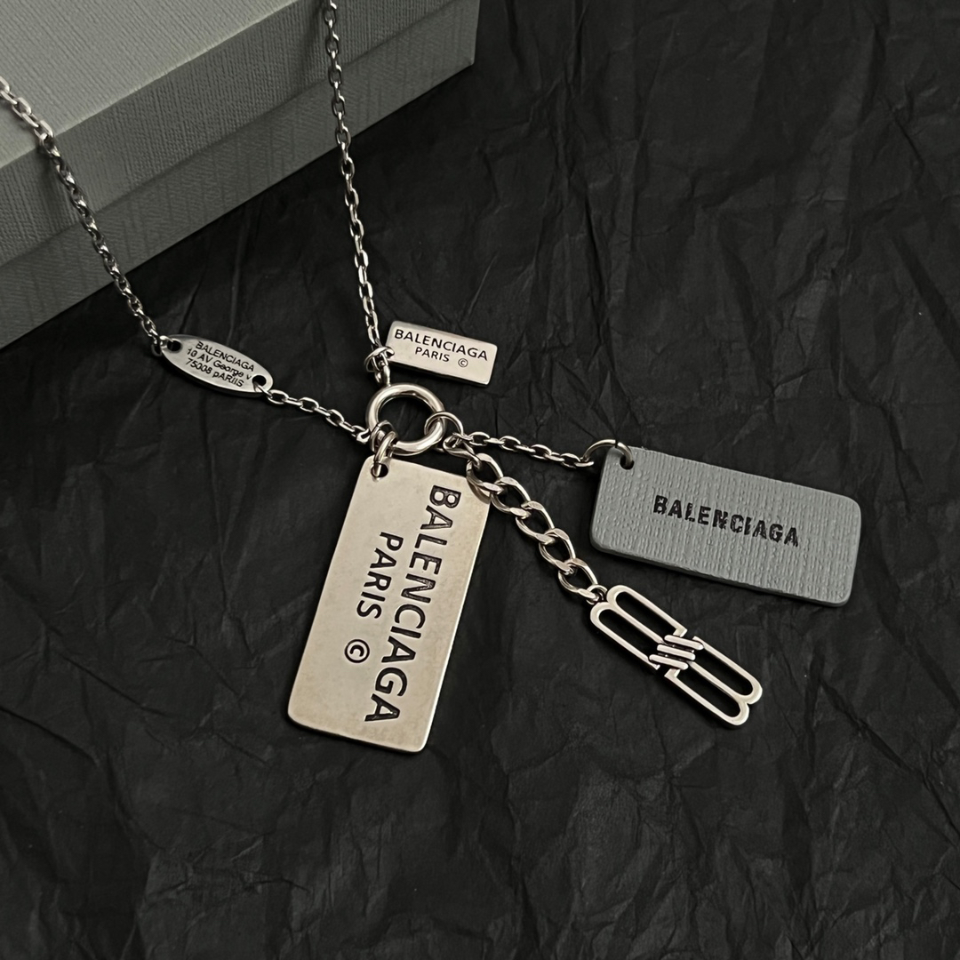 Balenciaga necklace-11