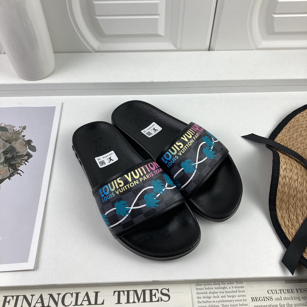 LV Summer footwear