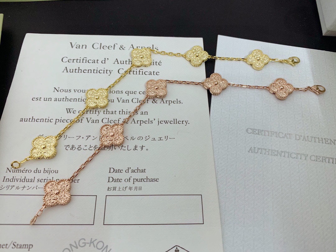 Van Cleef & Arpels Bracelet-54