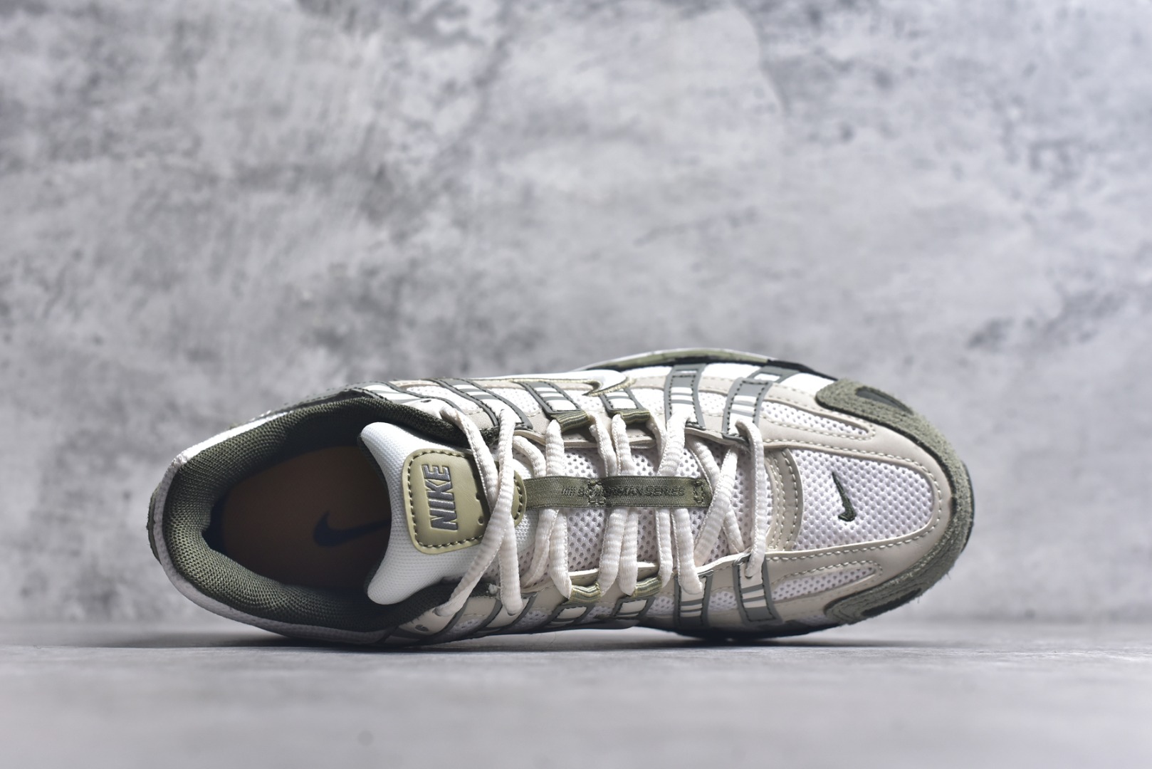 Nike Sneakers-313