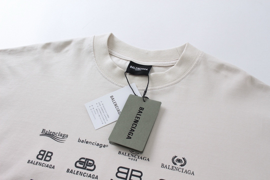 Balenciaga clothing-168