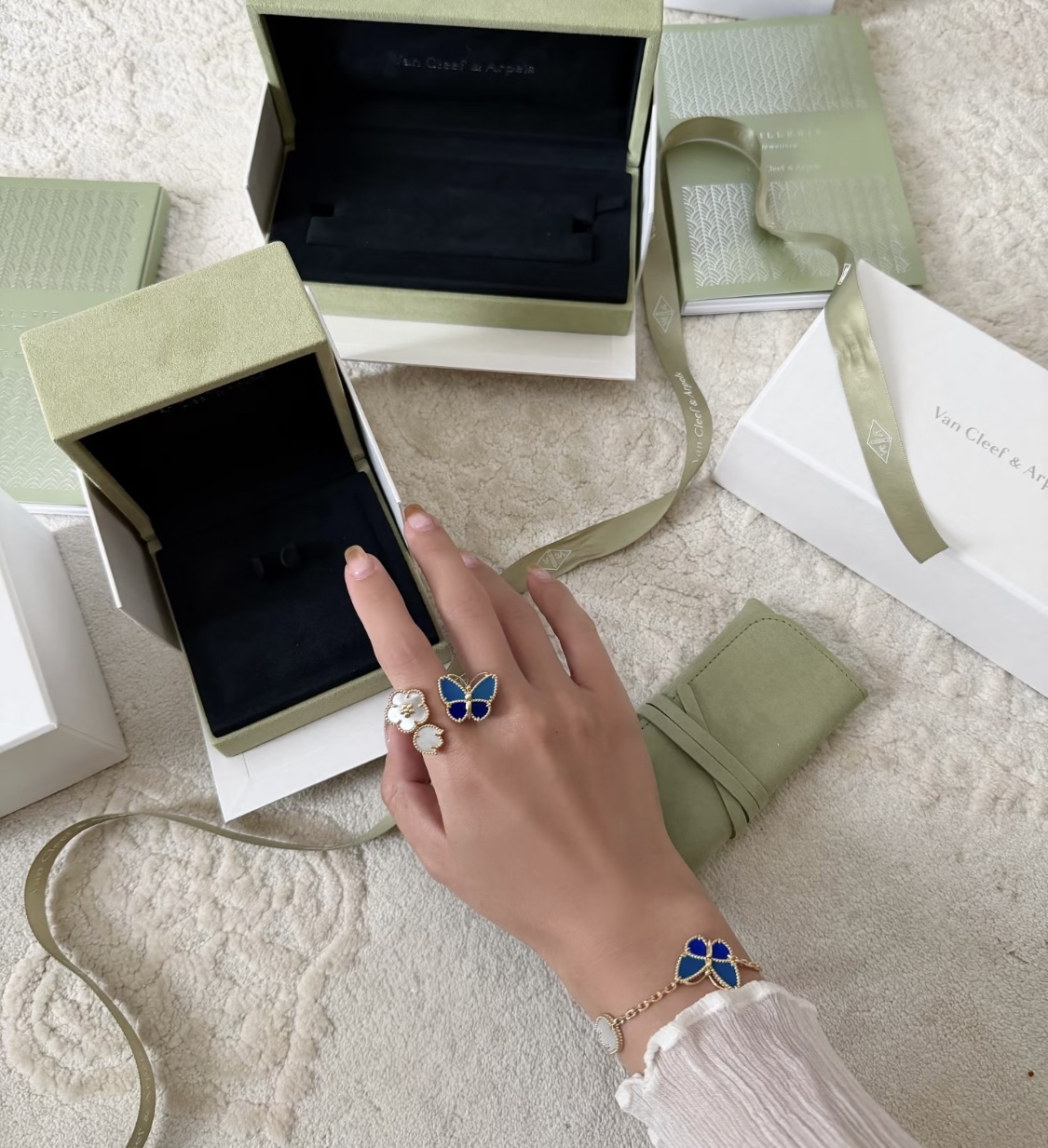 Van Cleef & Arpels ring-10