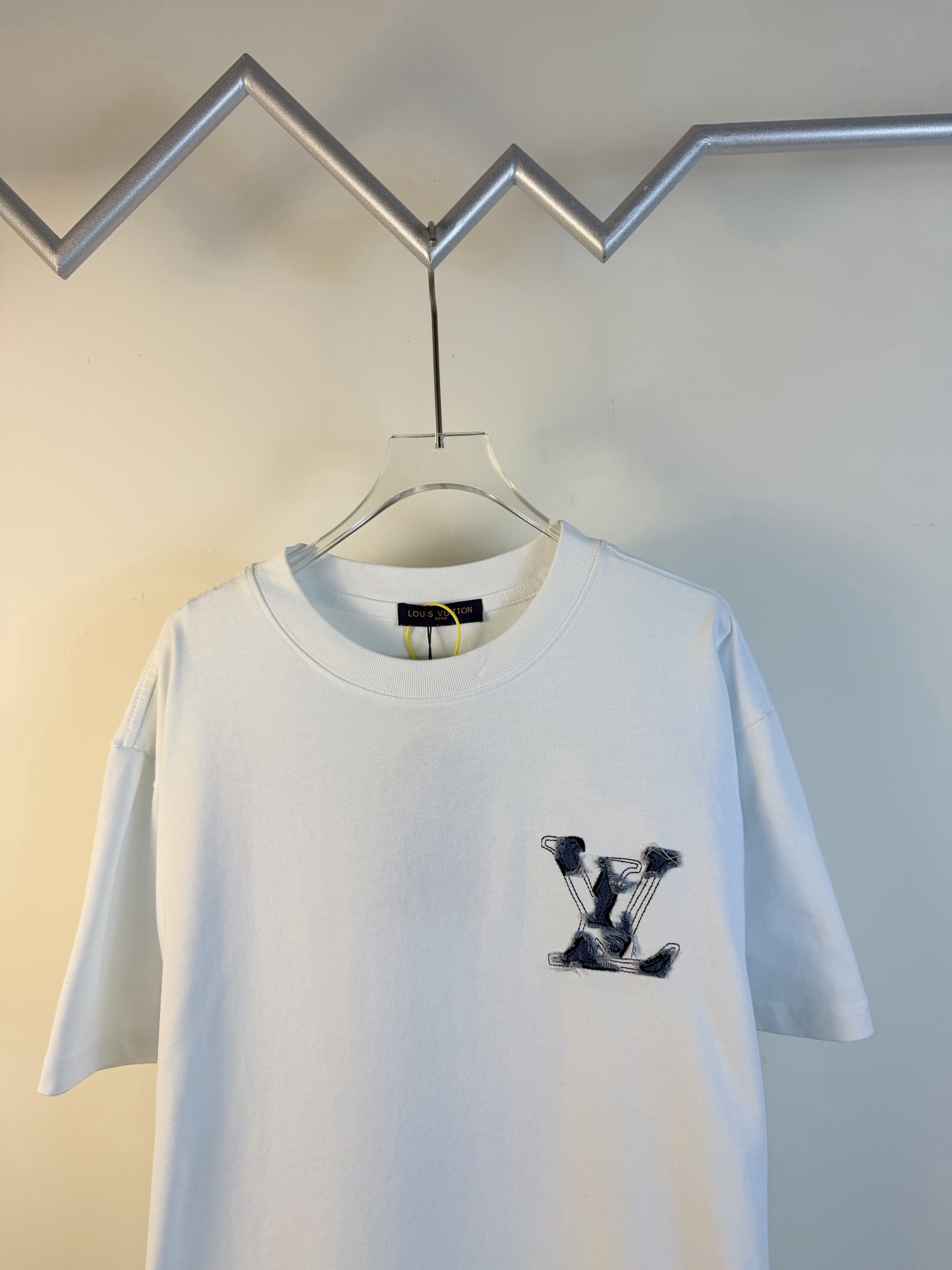 LV clothing-55