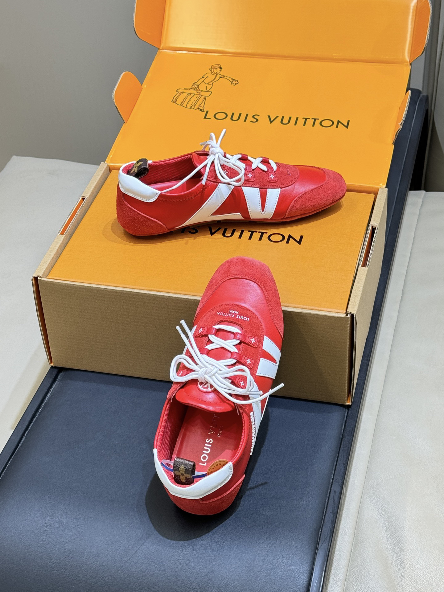Lv Sneakers-234