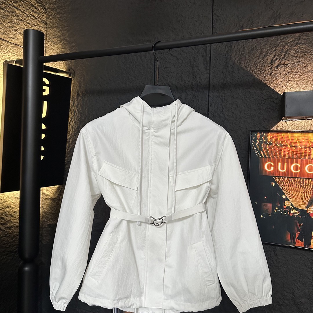 Prada Clothing-258