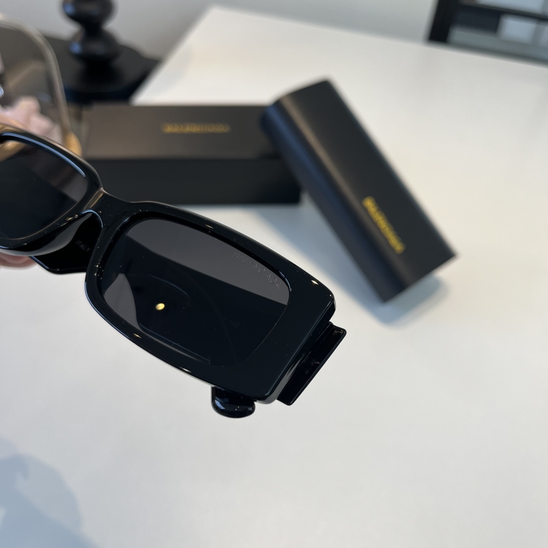 Balenciaga glasses-41