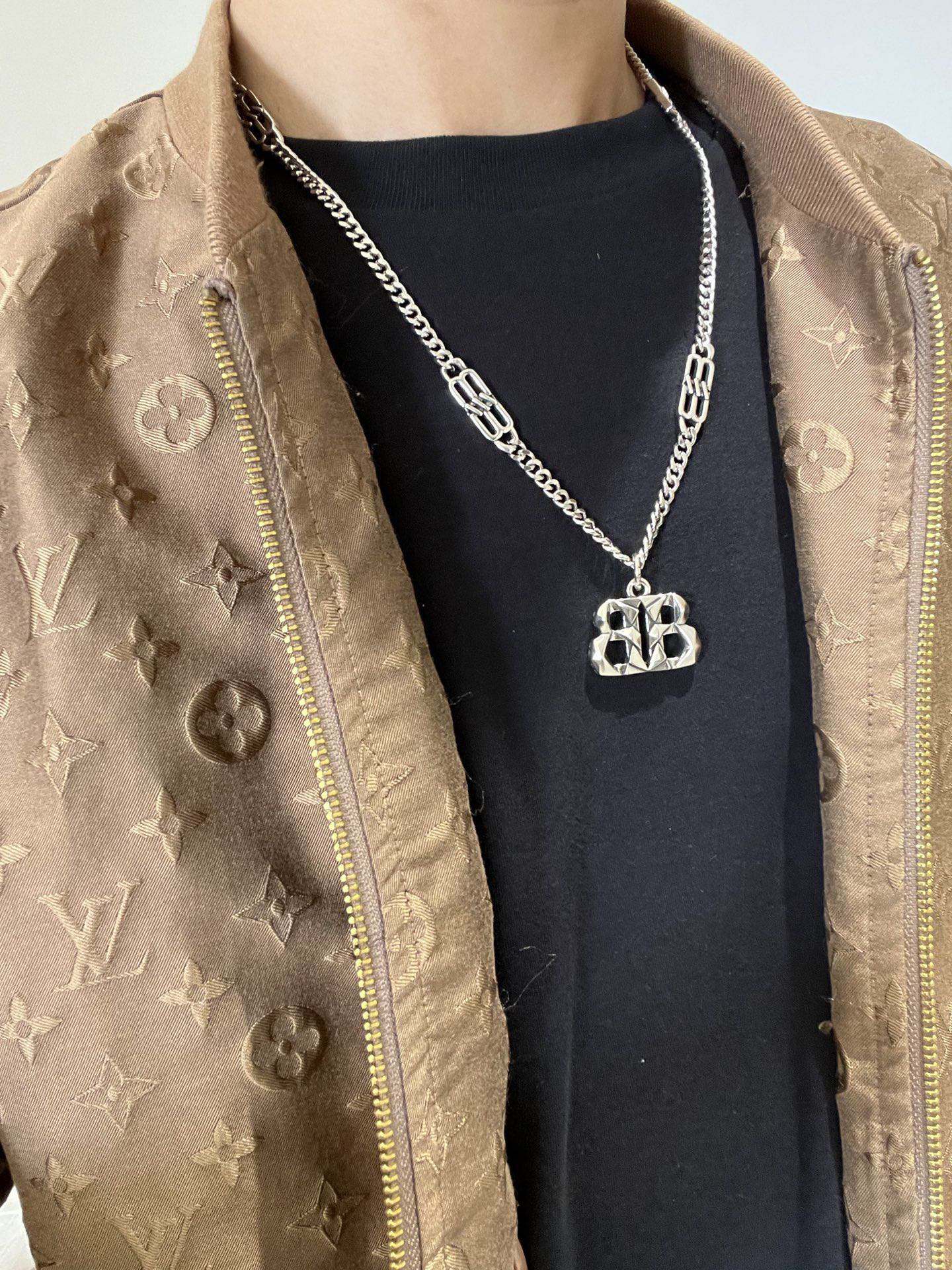 Balenciaga necklace-70