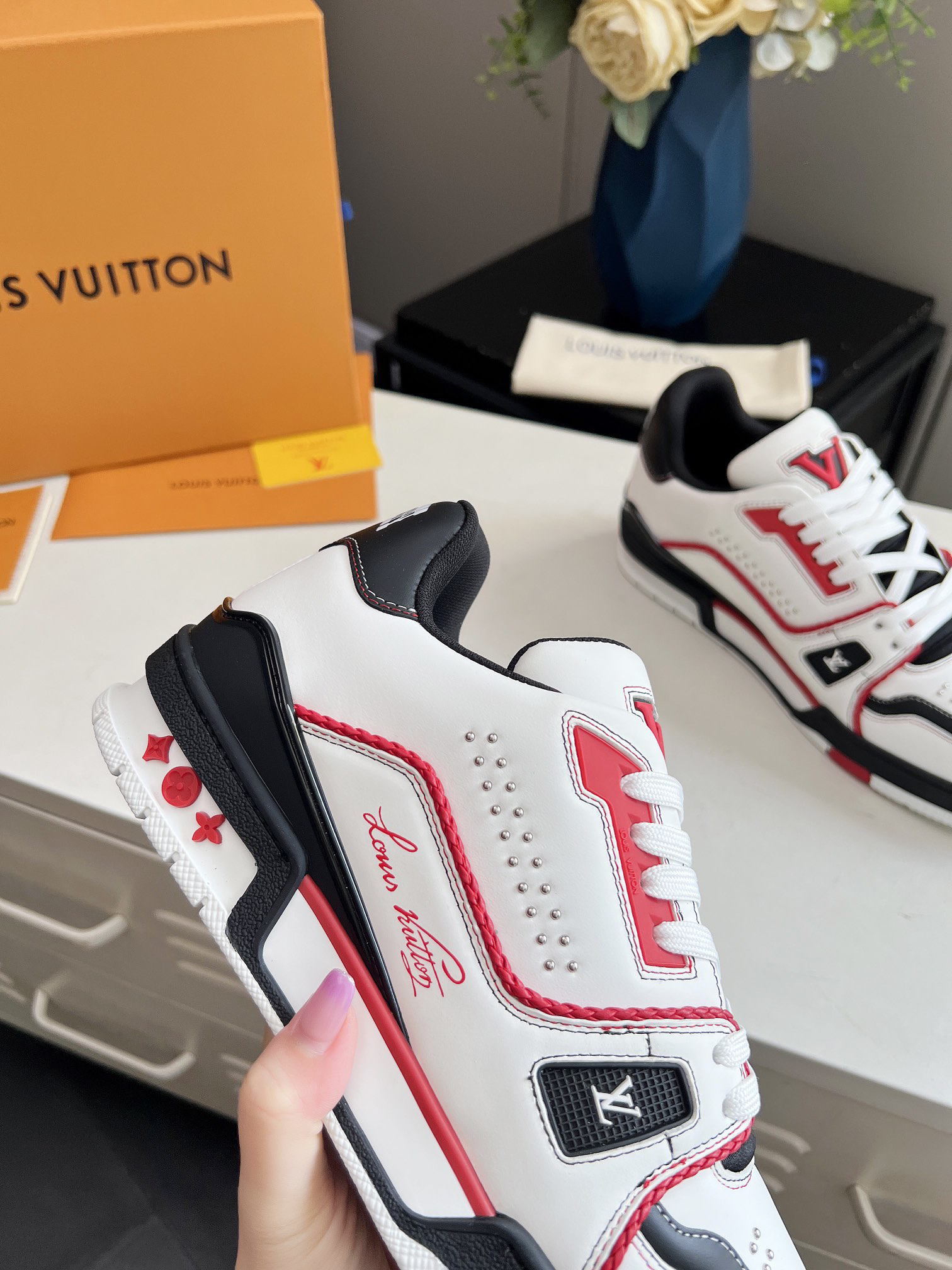 Lv Sneakers-68