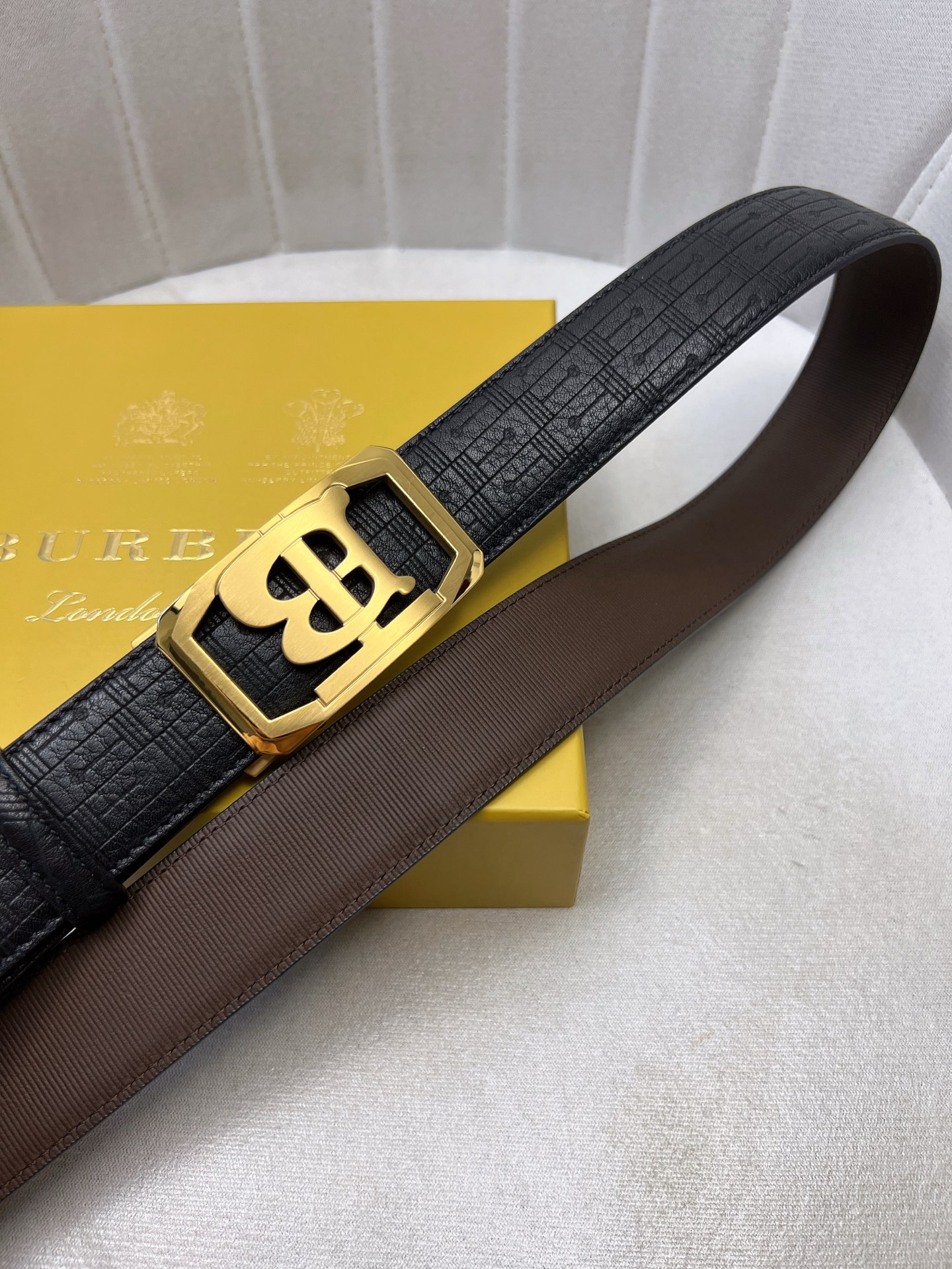 Burberry belt-83