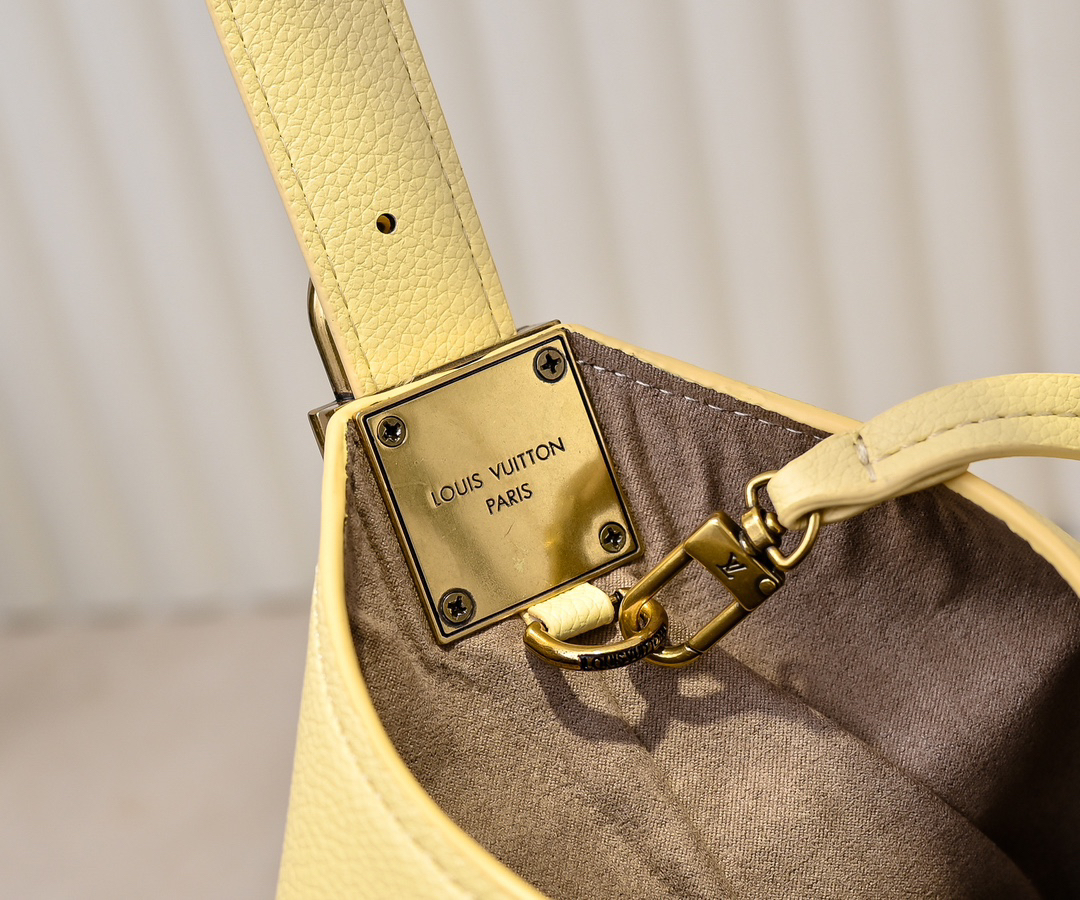 Louis Vuitton Hot New Product-145