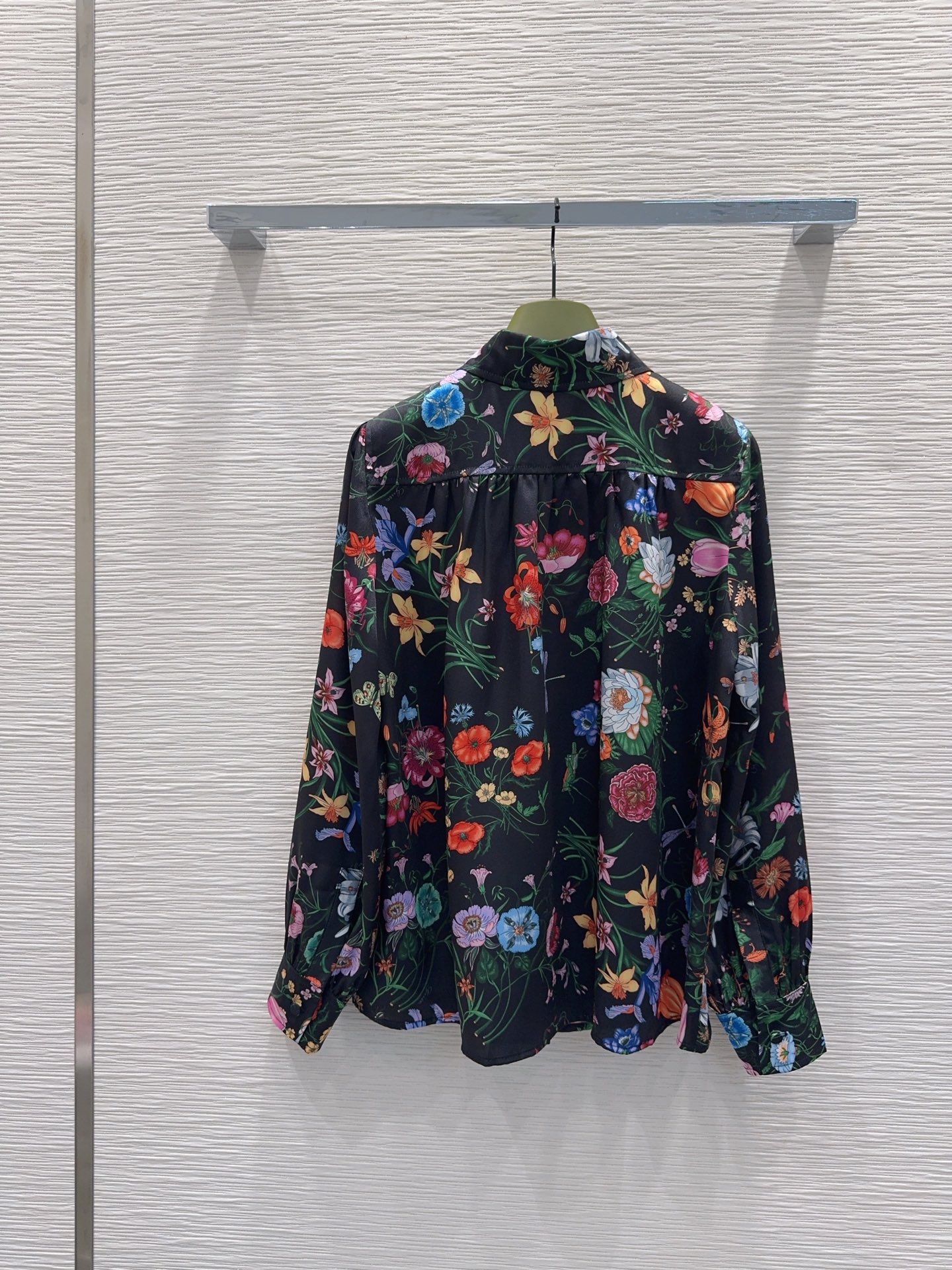 Gucci clothing-217