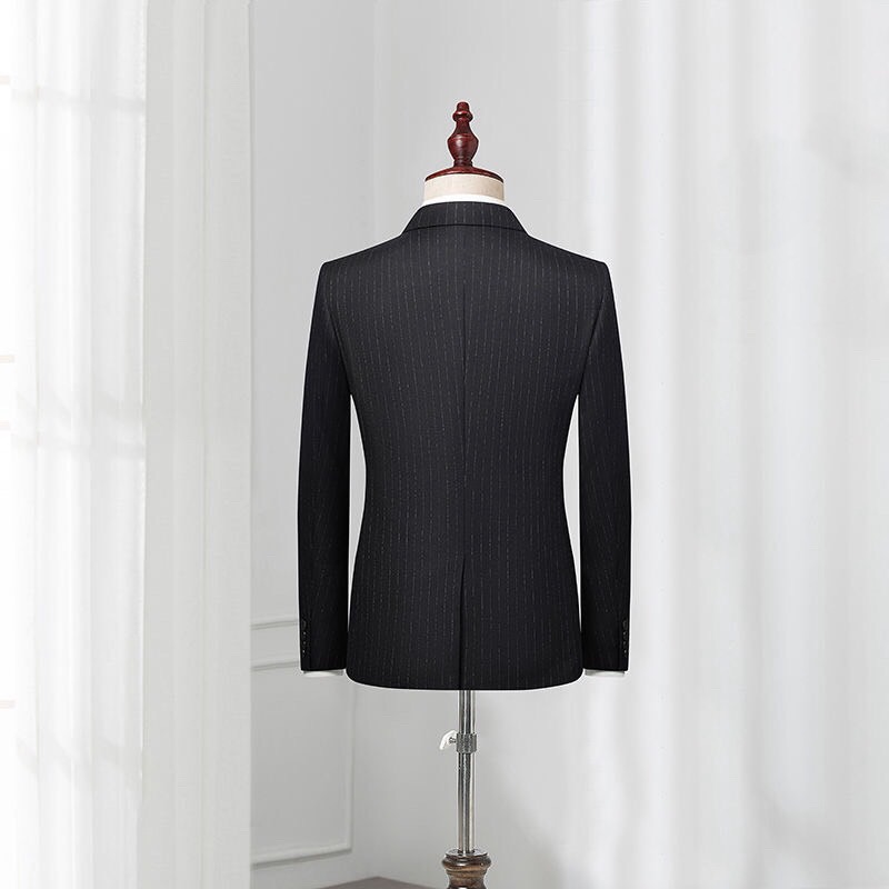 Gucci Clothing-176