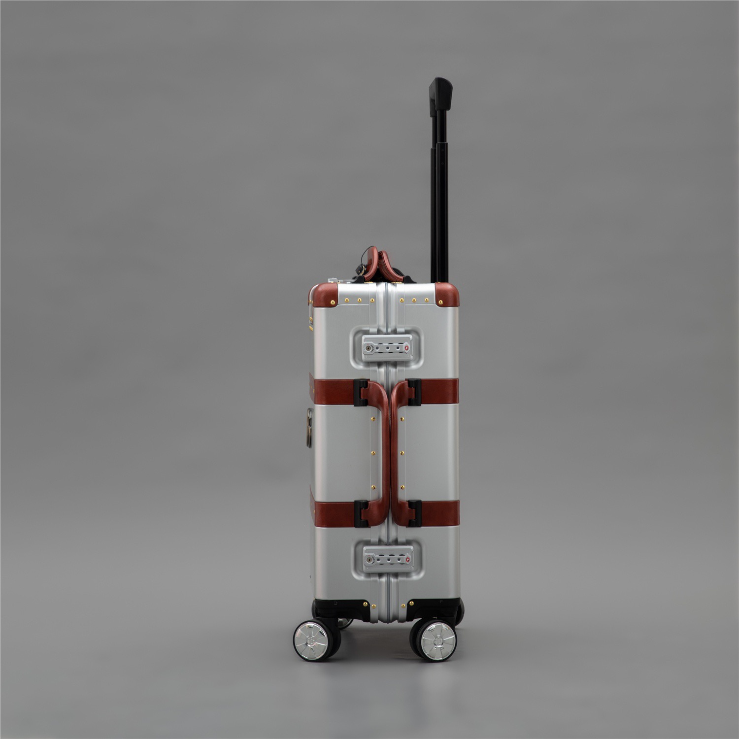 Gucci luggage-40