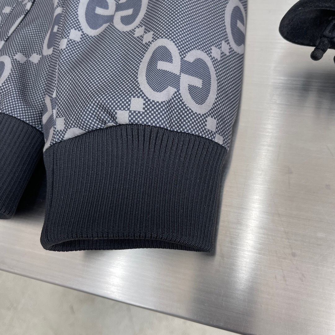 Gucci Clothing-183