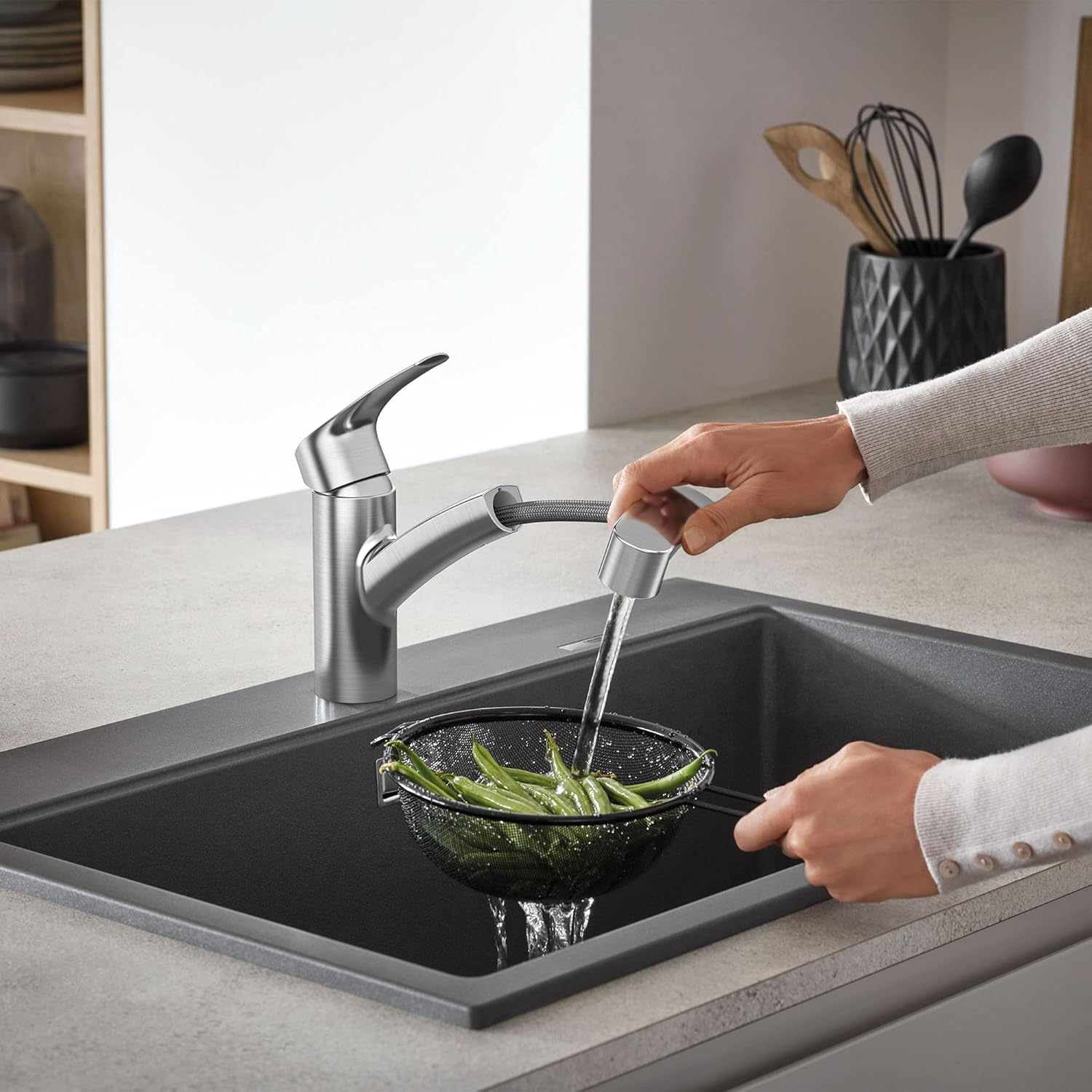 GROHE 30306DC1 Eurosmart Dual Spray Pull-Out Kitchen Faucet with Sprayer, 1.75 GPM, Supersteel (Stainless Steel)