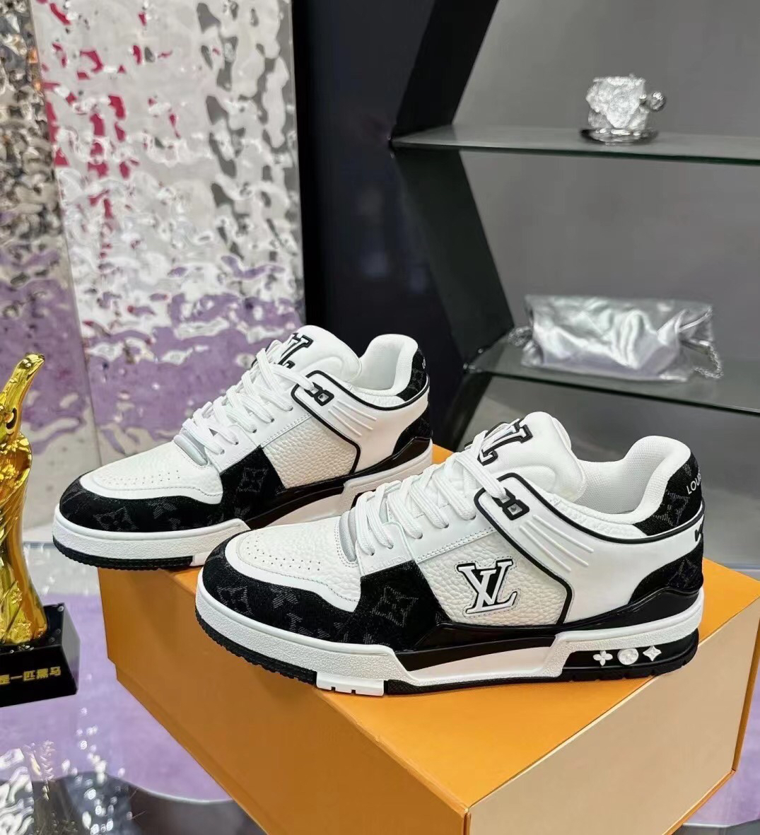 Lv Sneakers-40
