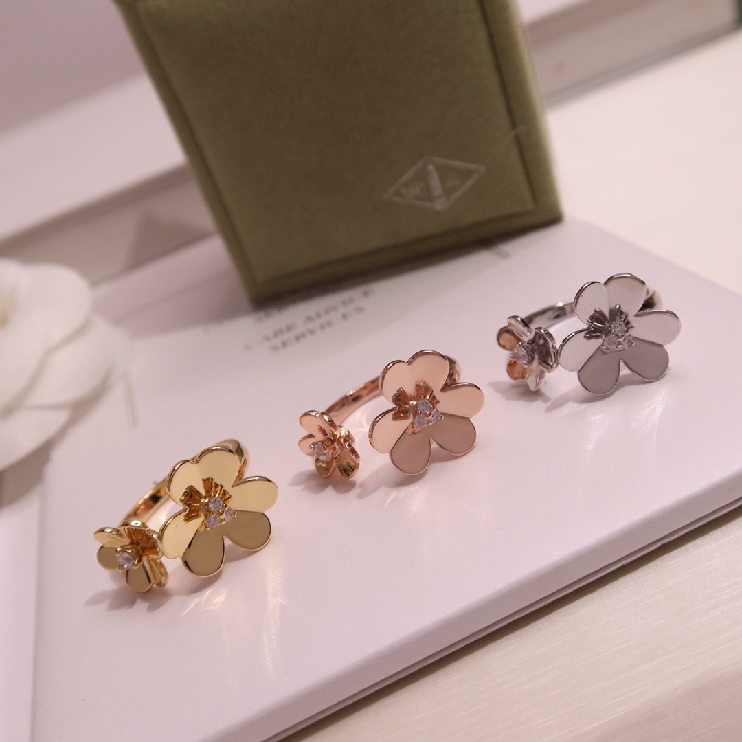 Van Cleef & Arpels ring-60