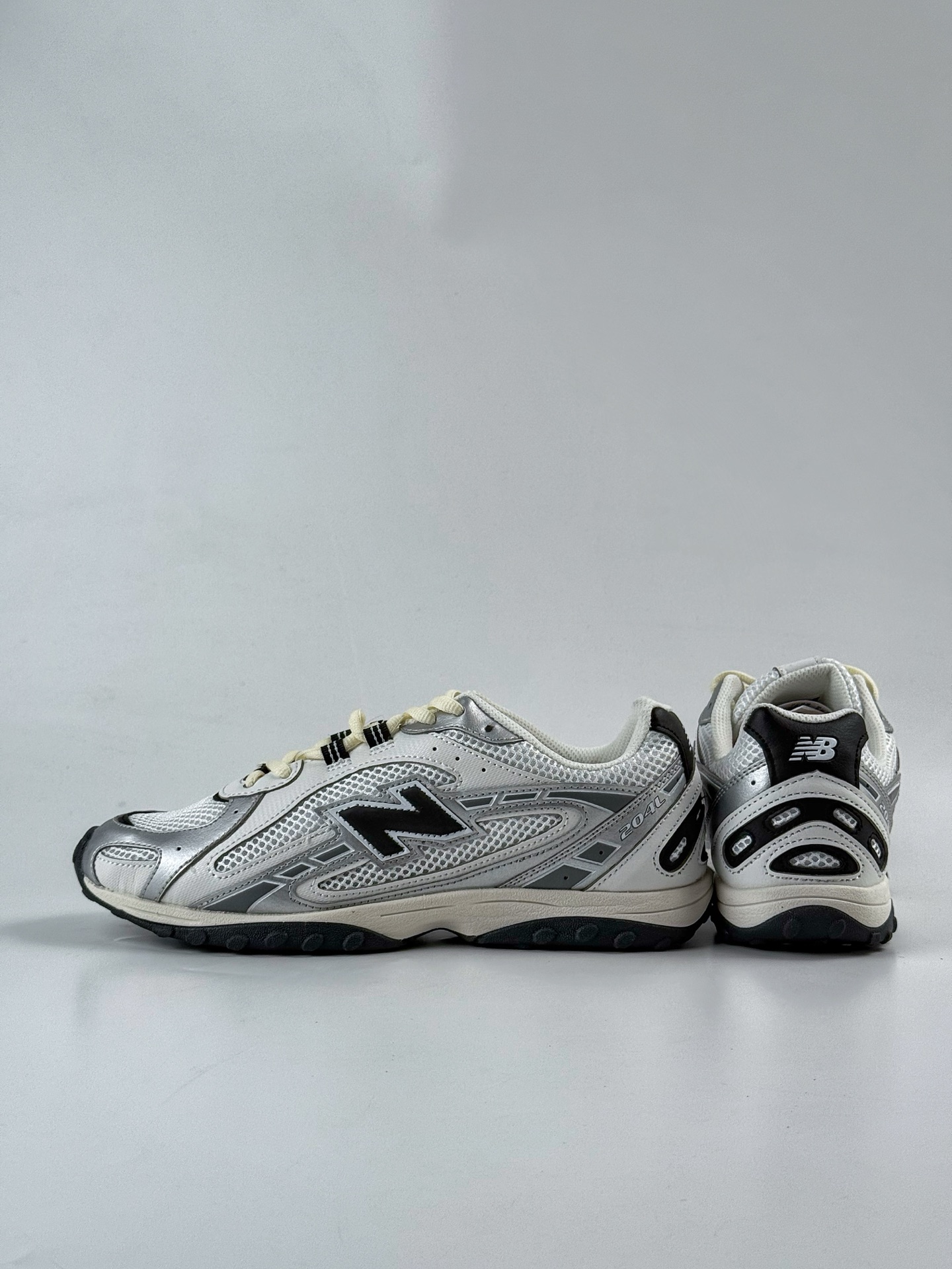 New Balance Sneakers-124