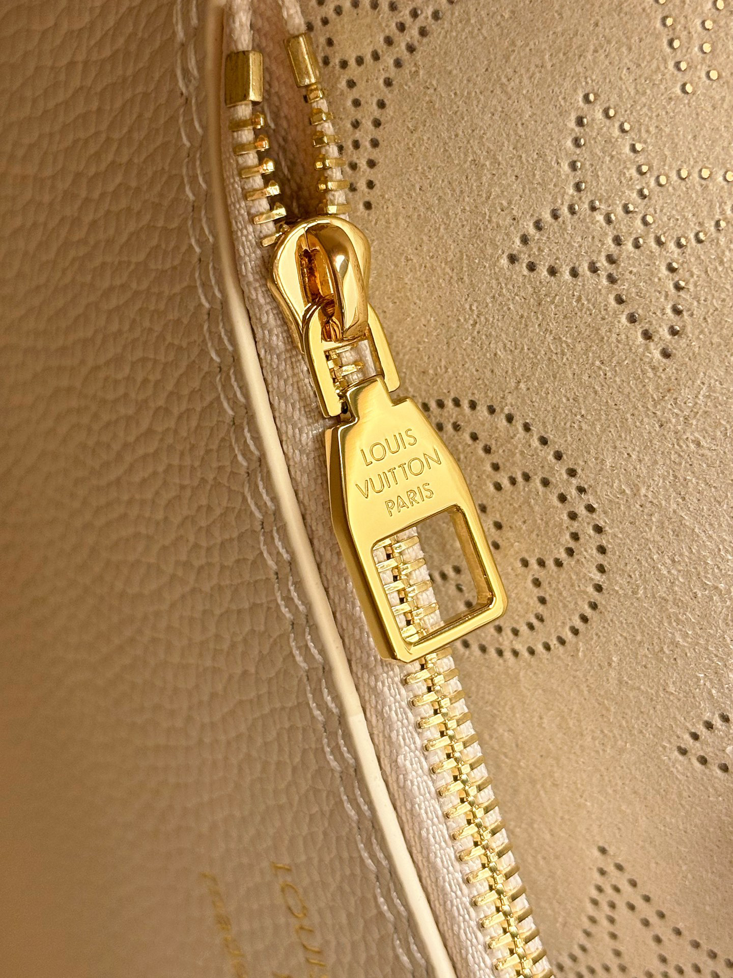 Louis Vuitton Hot New Product-179