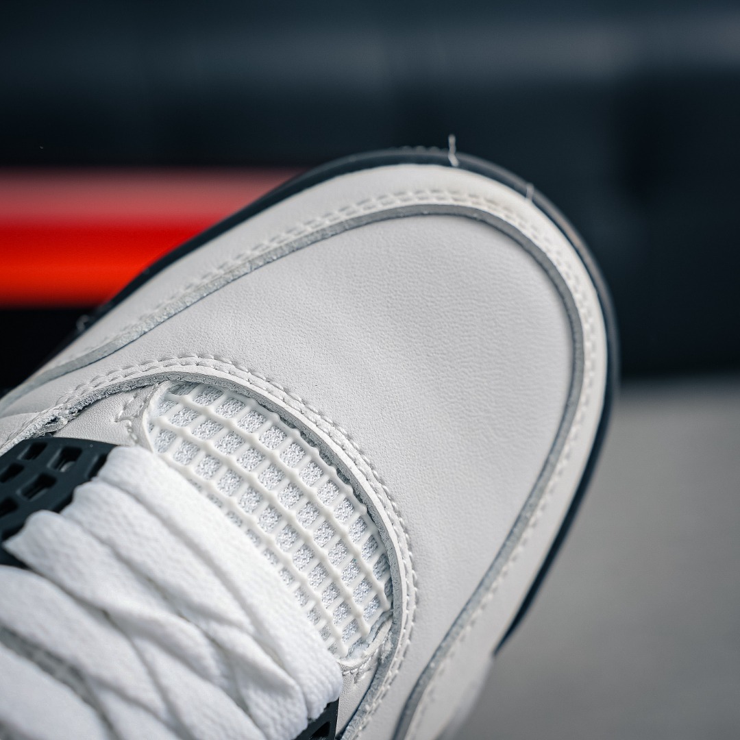 Nike Sneakers-320