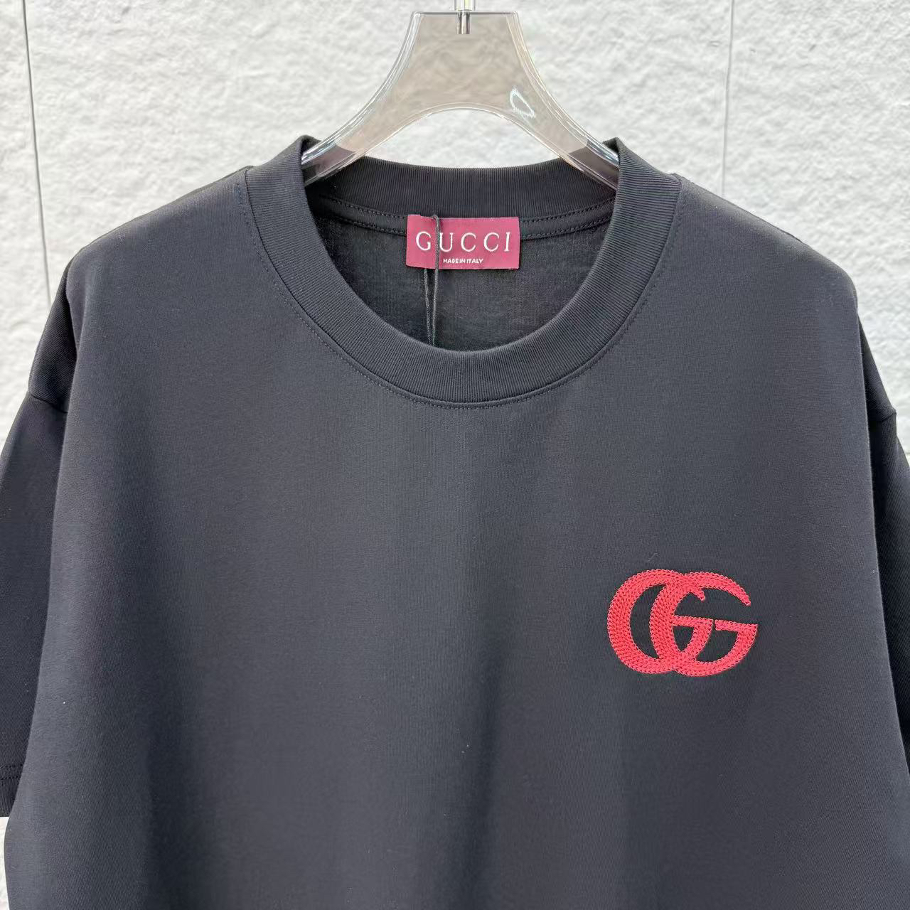 Gucci clothing-160