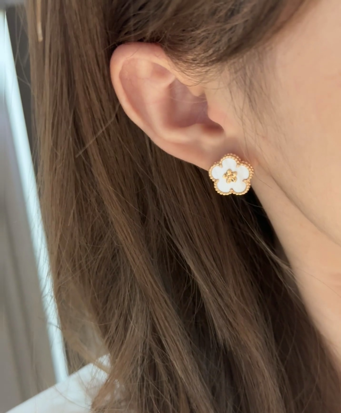 Van Cleef & Arpels earring-50