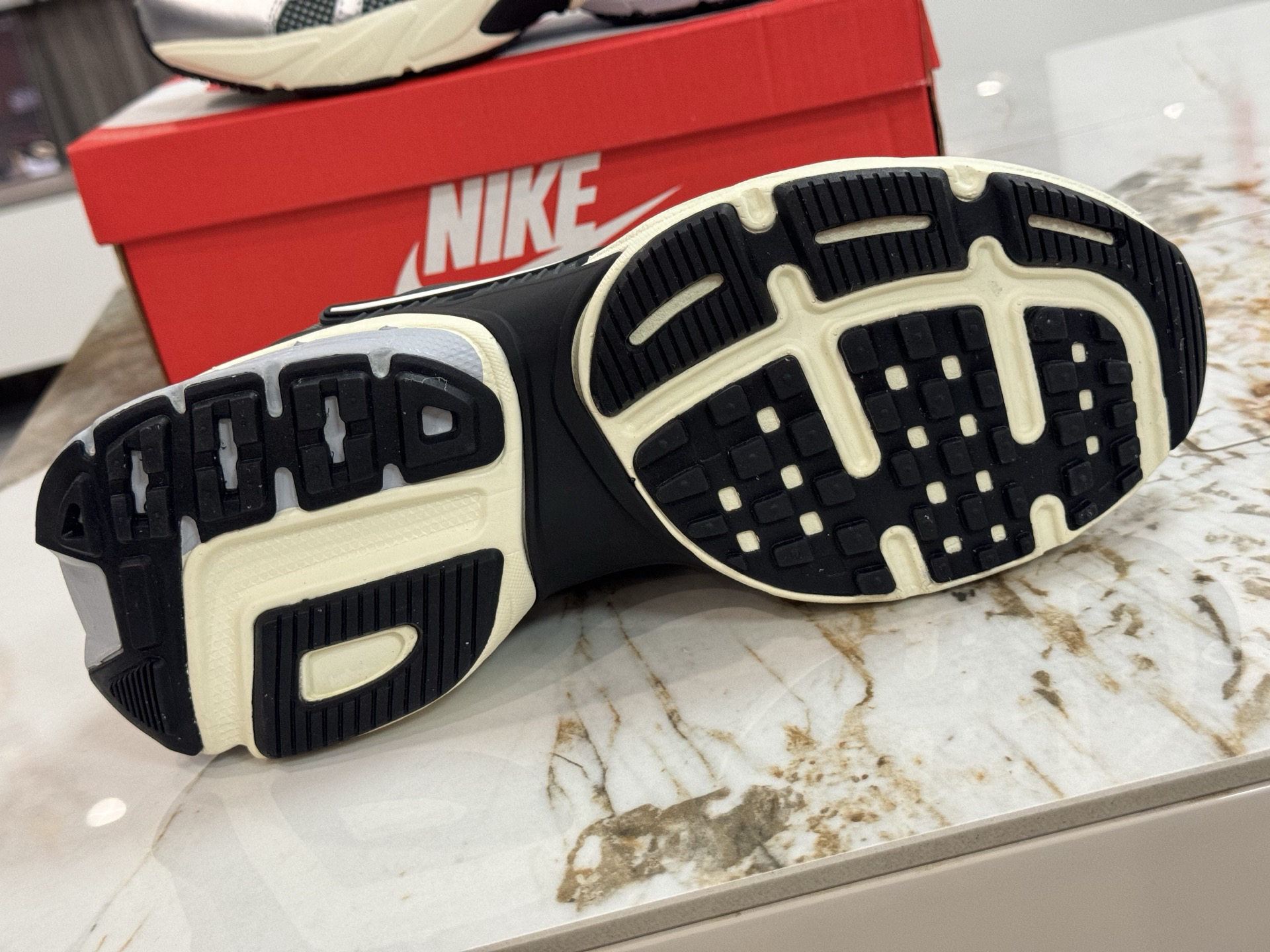 Nike Sneakers-248