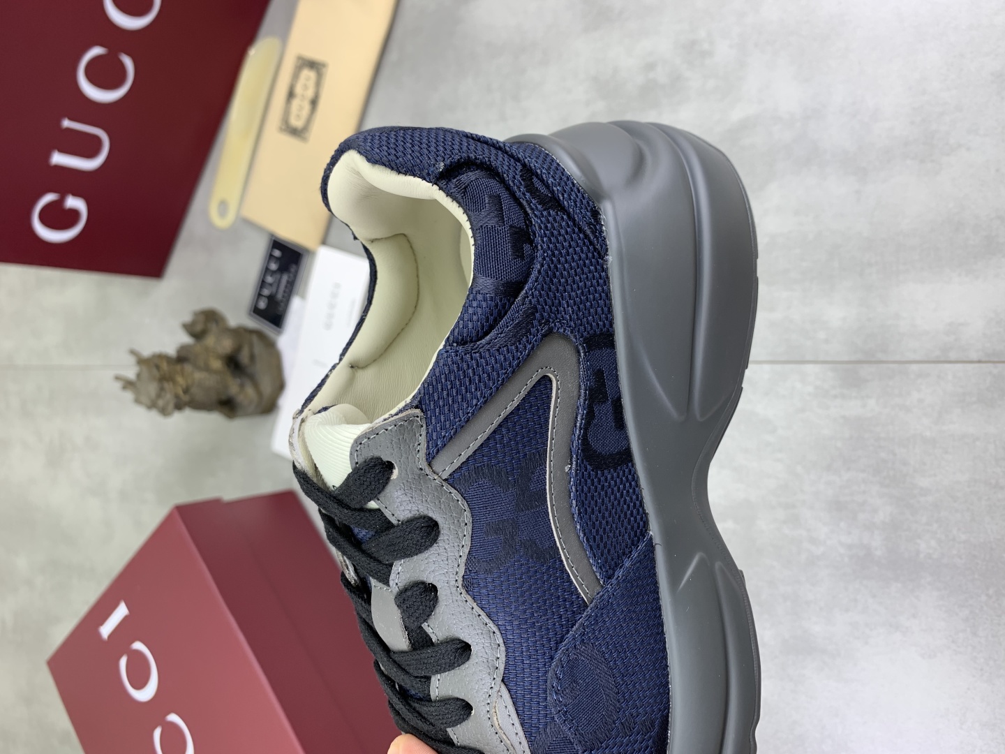 Gucci Sneakers-180