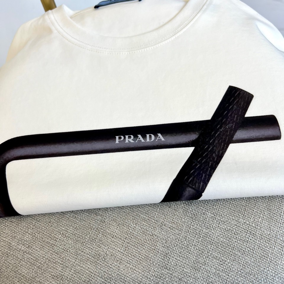 Prada clothing-262