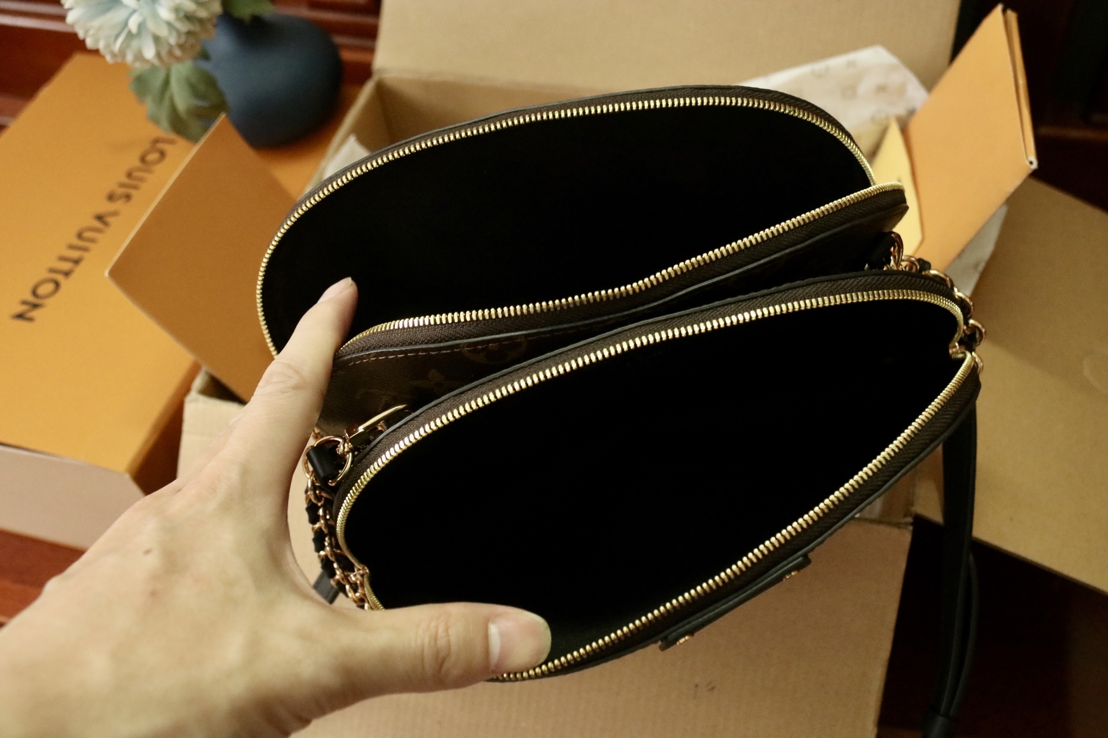 Louis Vuitton Hot New Product-194