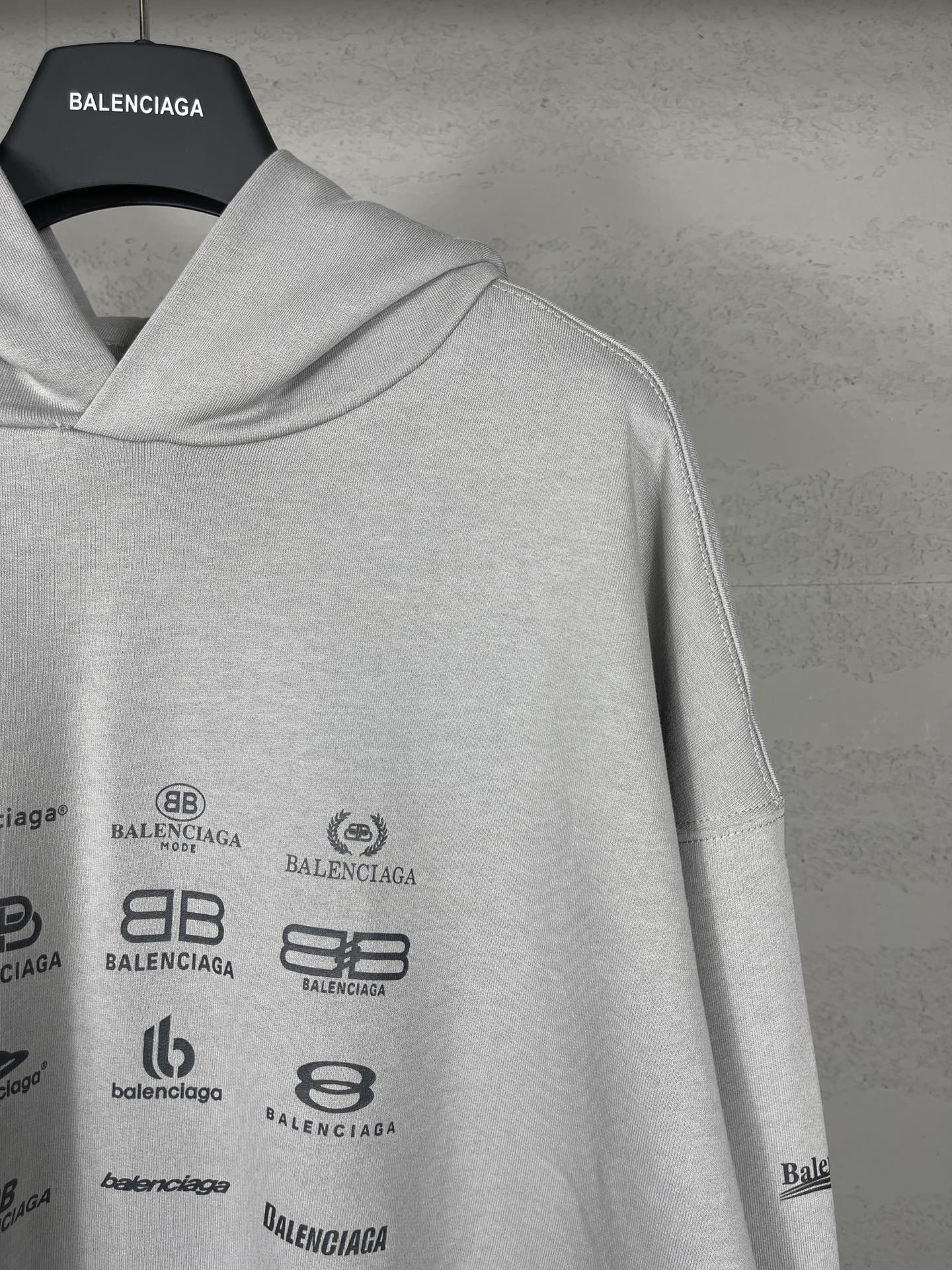 Balenciaga clothing-213