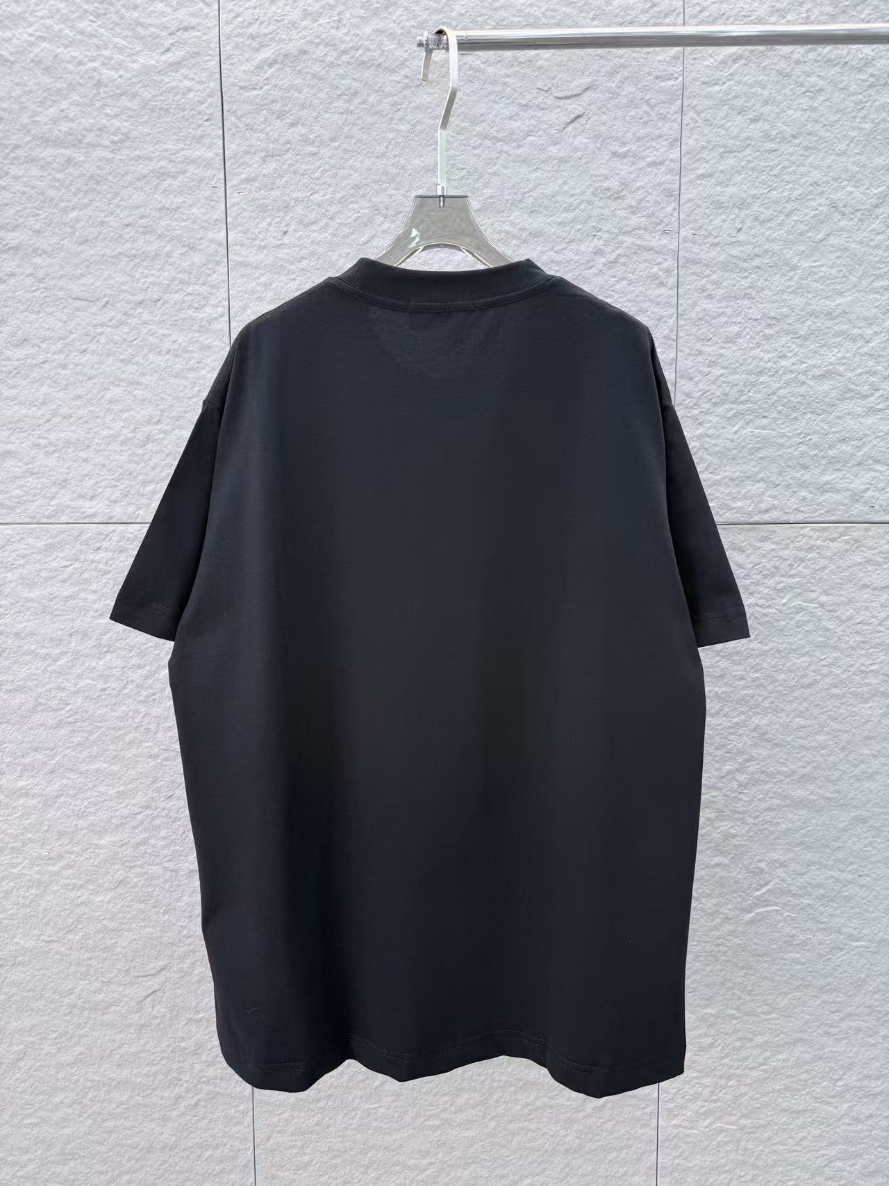 Gucci clothing-160