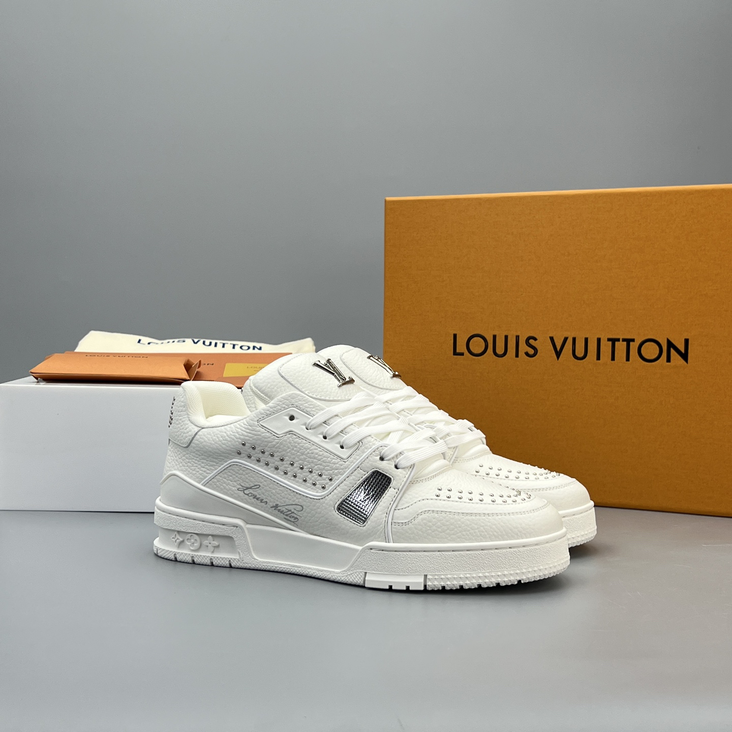Lv Sneakers-146