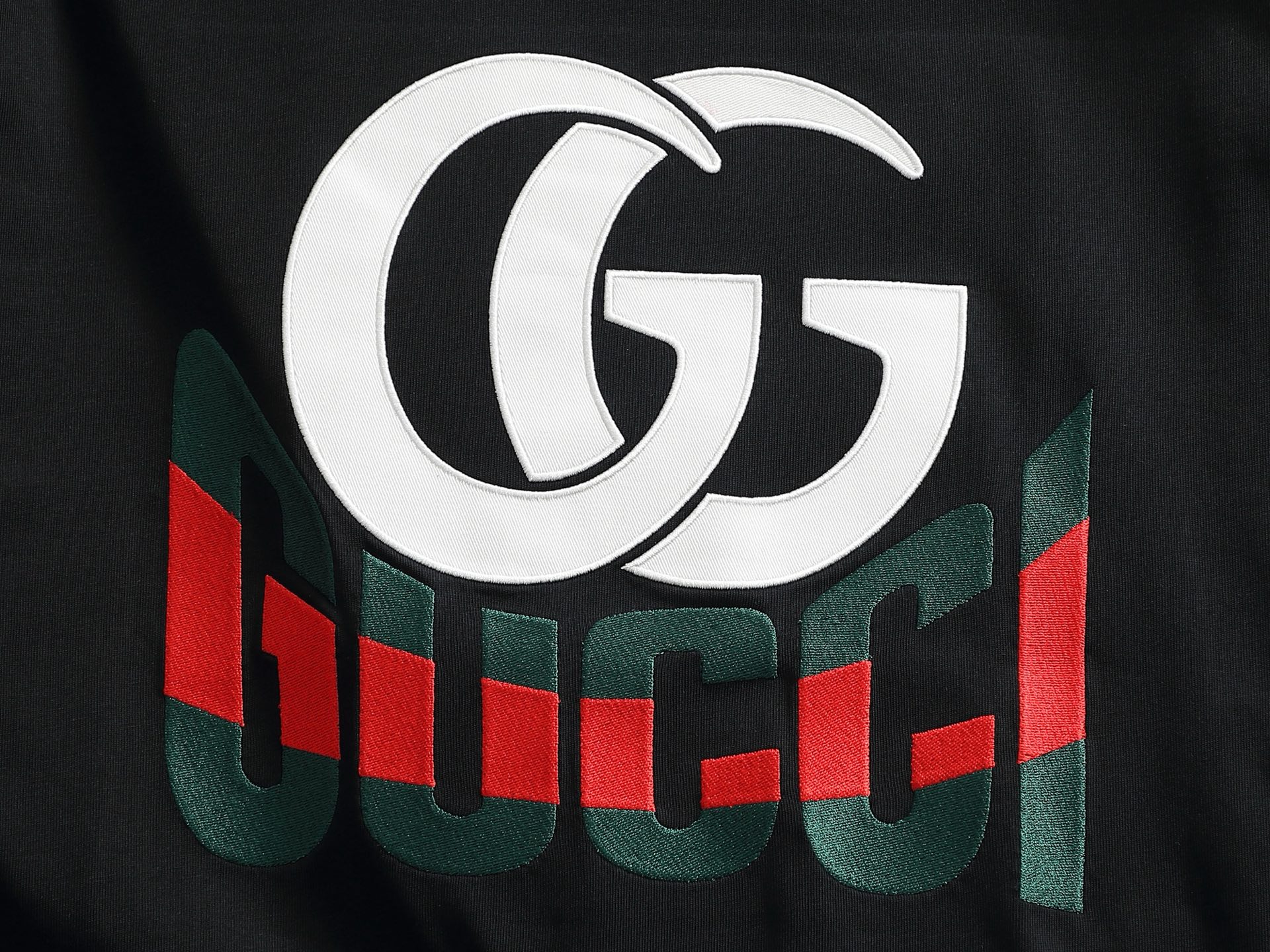 Gucci clothing-144