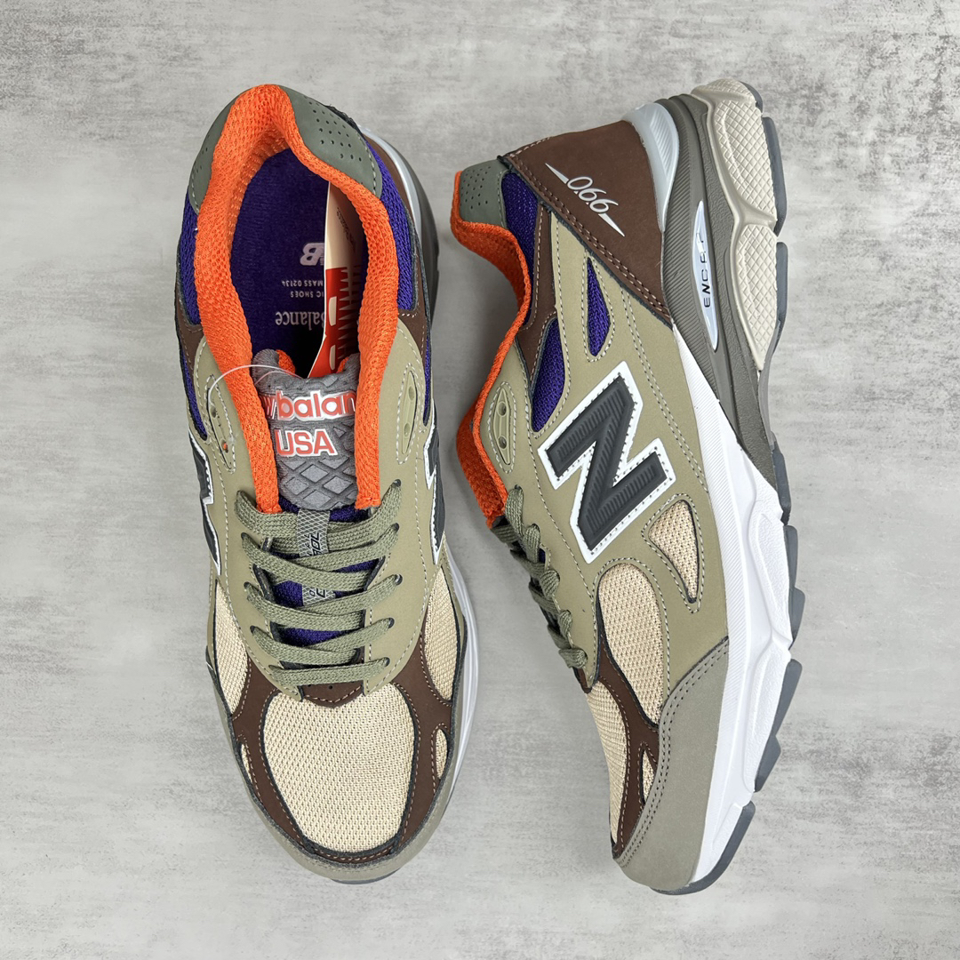 New Balance Sneakers-260