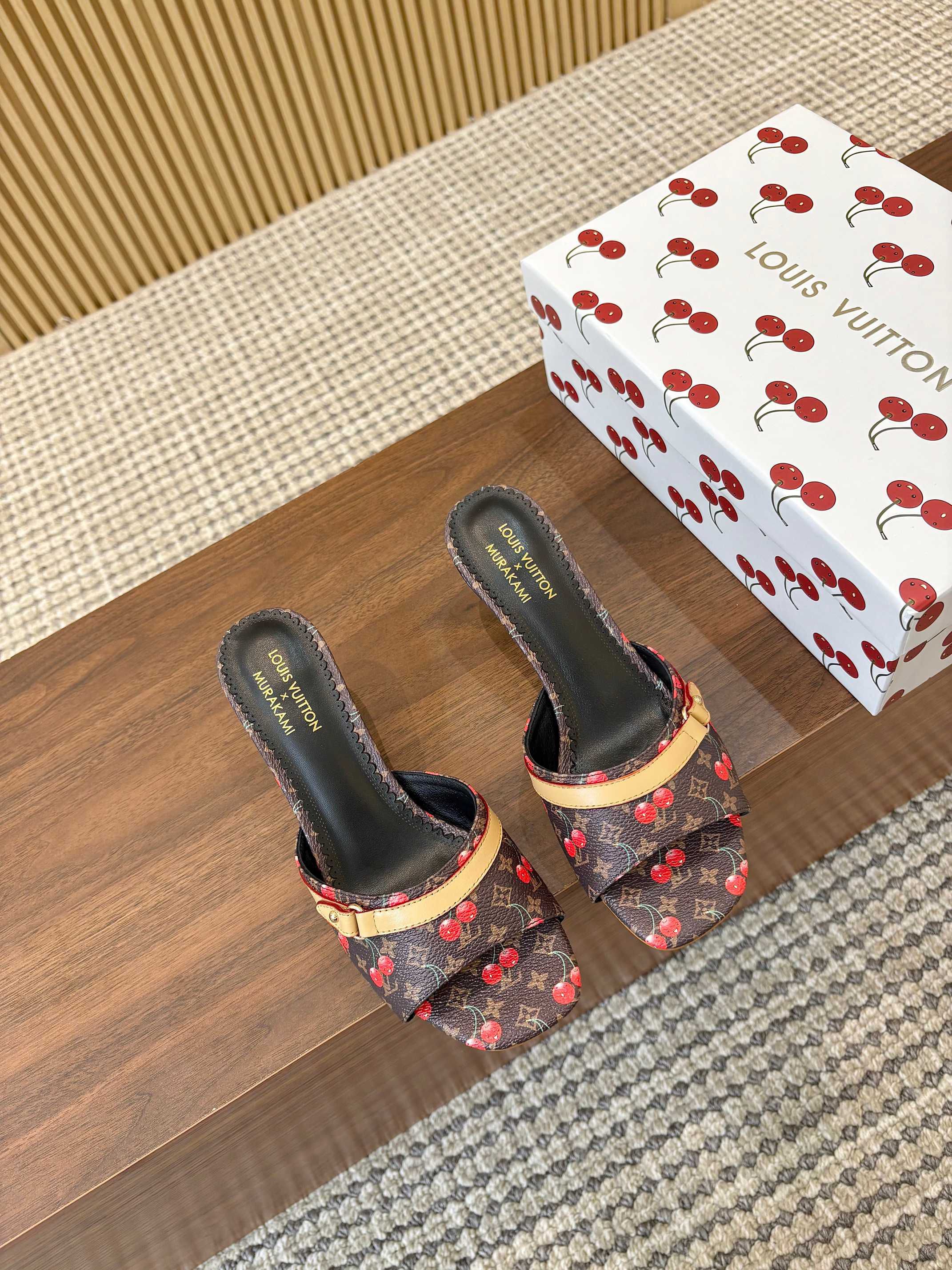 LV Summer footwear