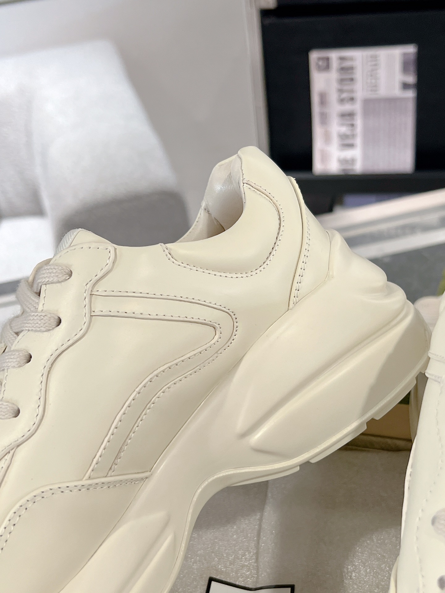 Gucci Sneakers-19
