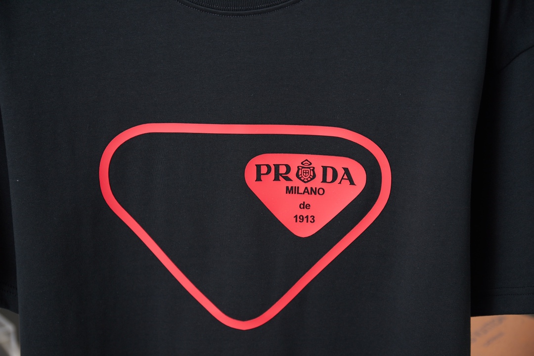 Prada clothing-235