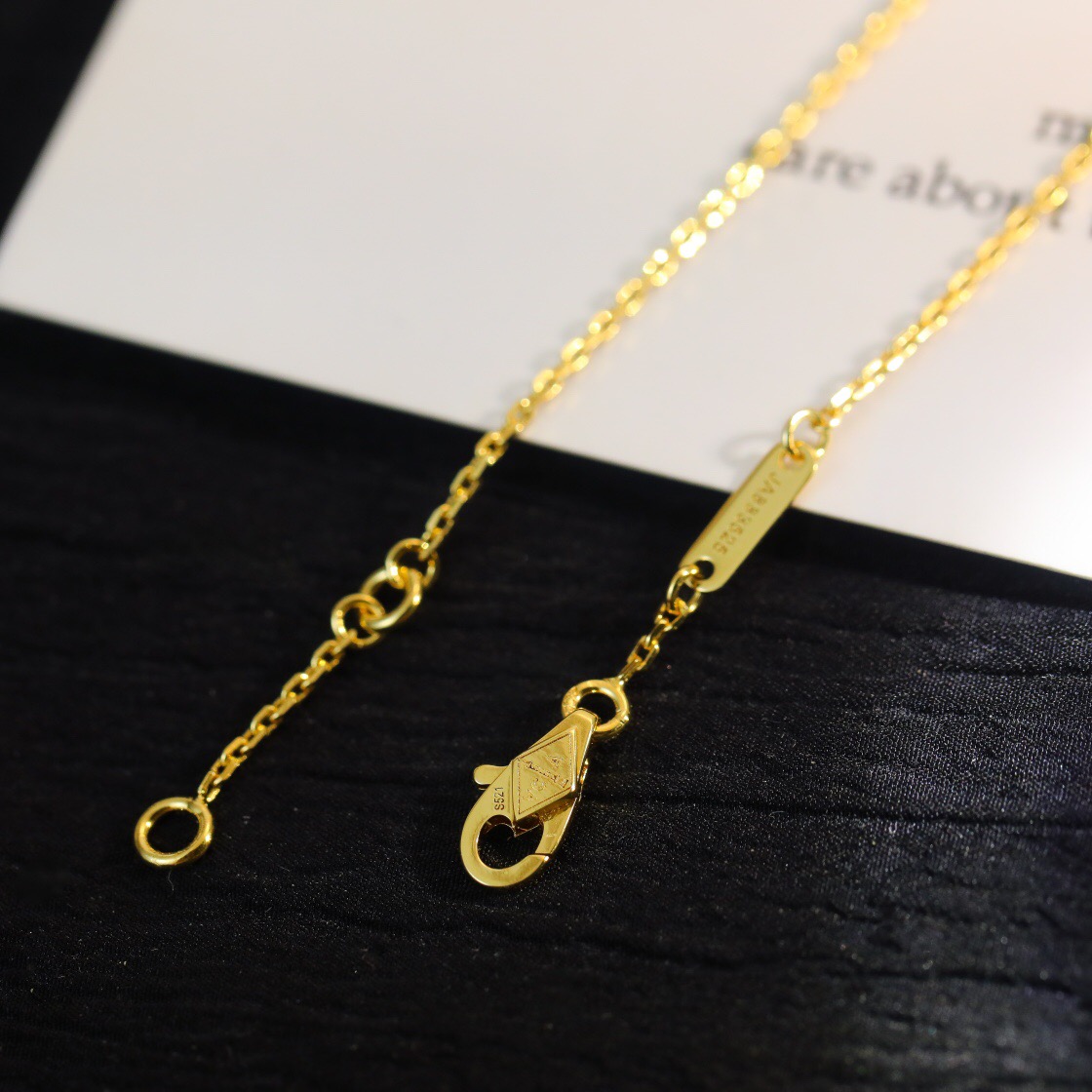 Van Cleef & Arpels Bracelet-51