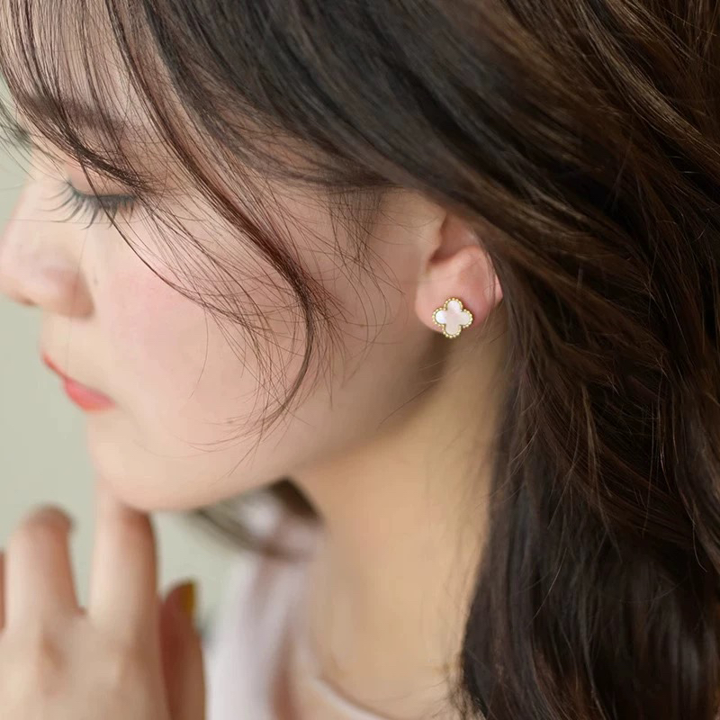 Van Cleef & Arpels earring-109