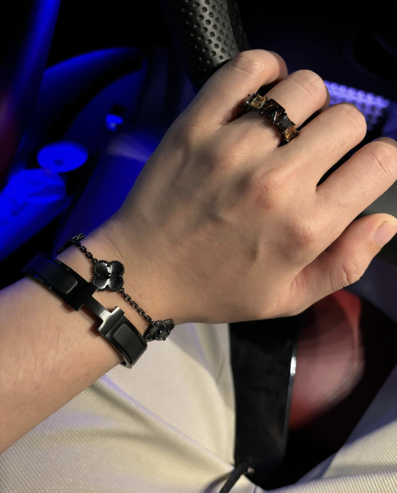 LV ring-1