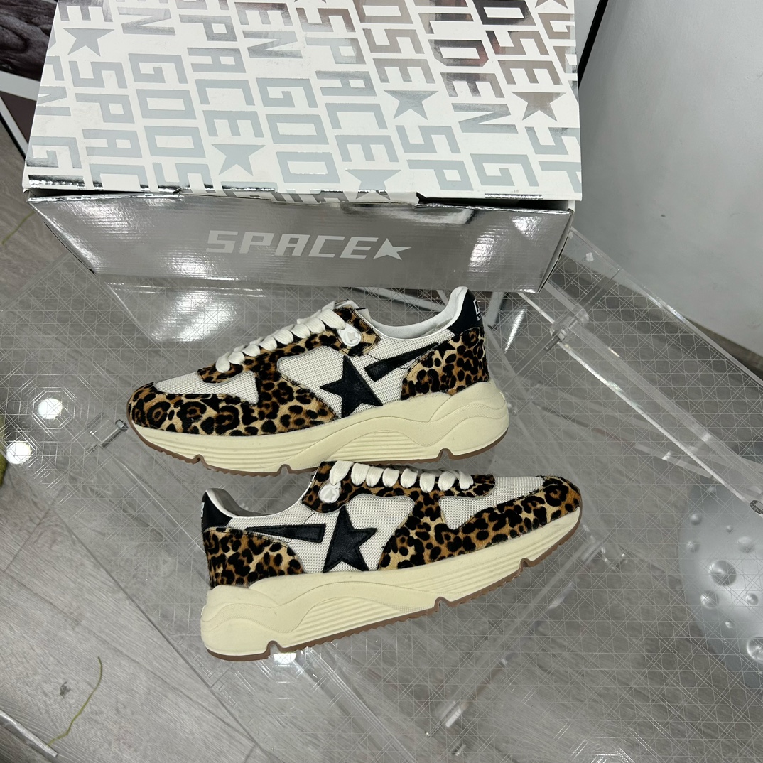 Golden Goose Sneakers-86