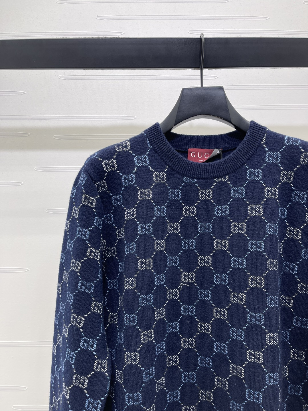 Gucci Clothing-213