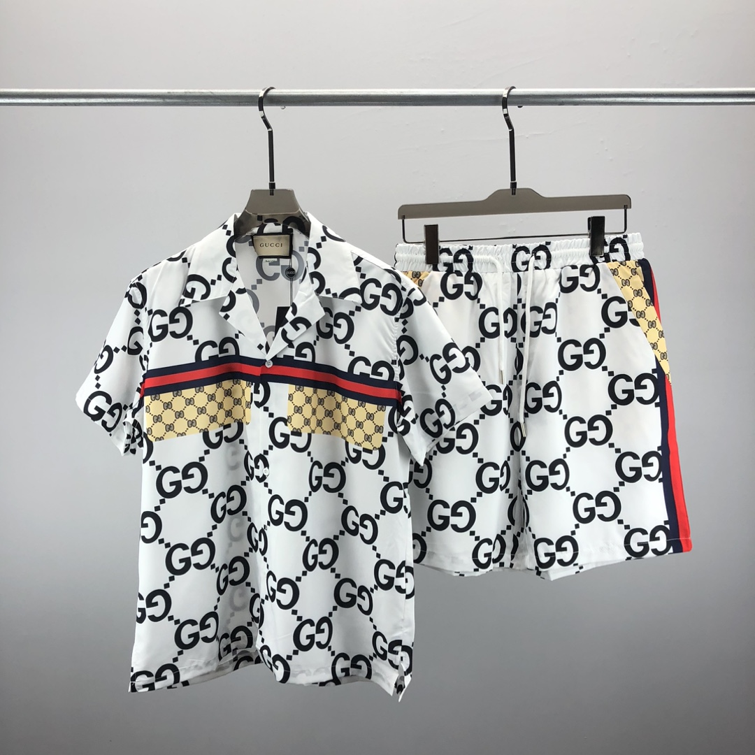 Gucci Clothing-120