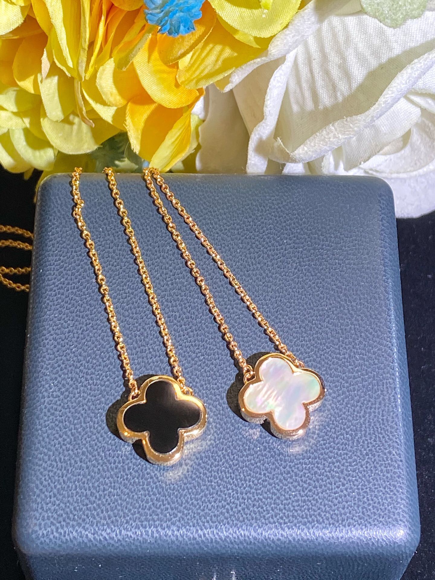 Van Cleef & Arpels necklace-46