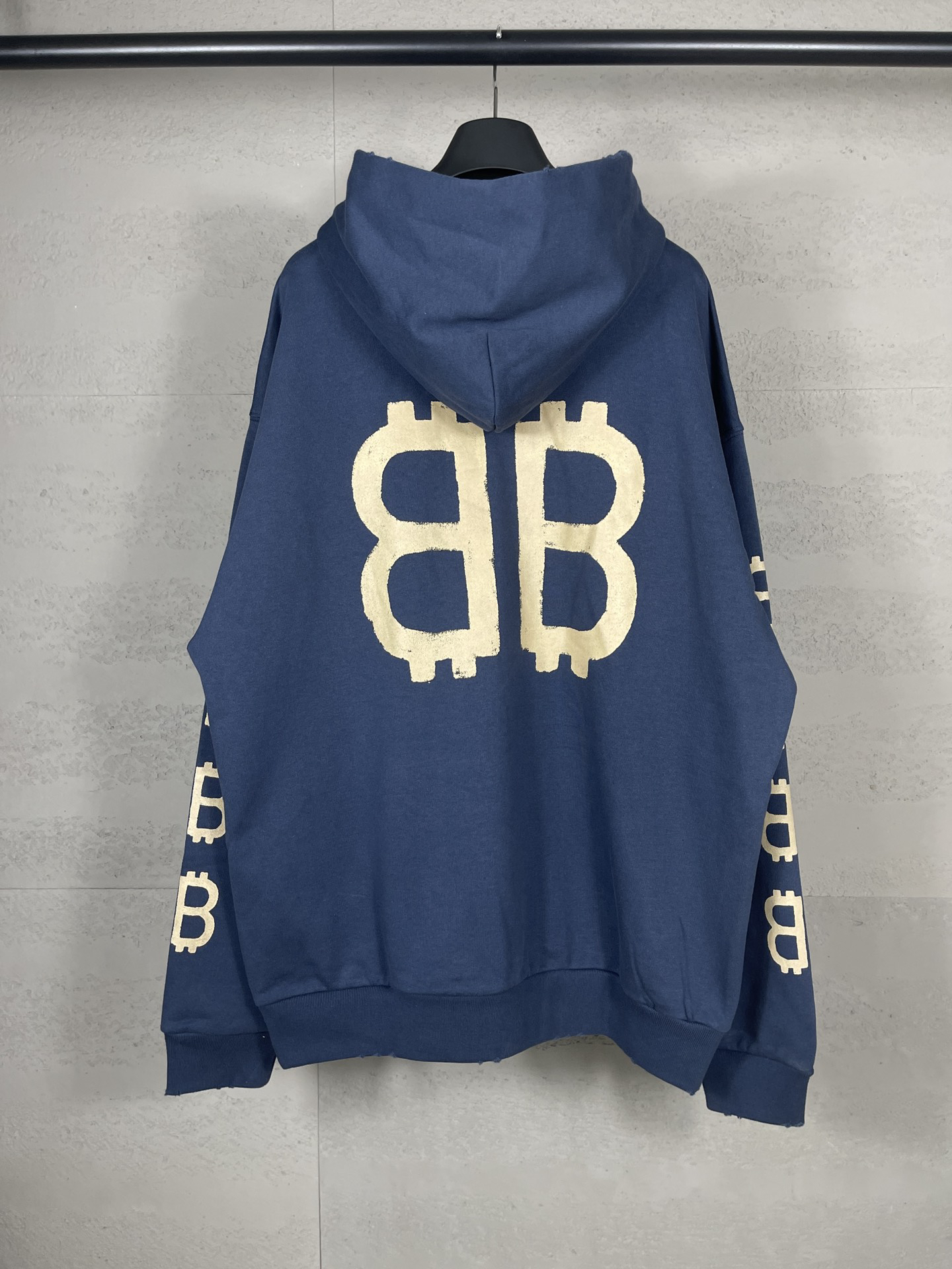 Balenciaga clothing-217