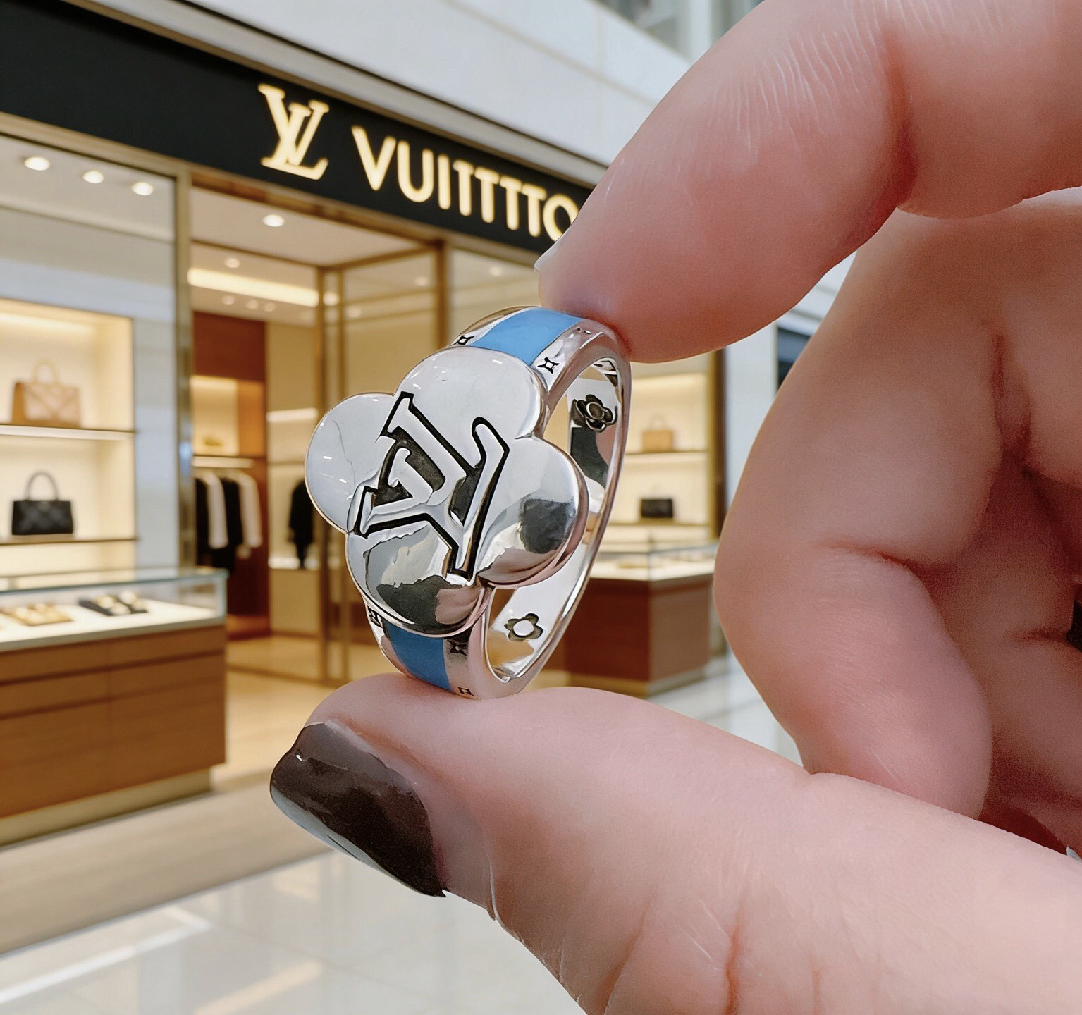 LV ring-5
