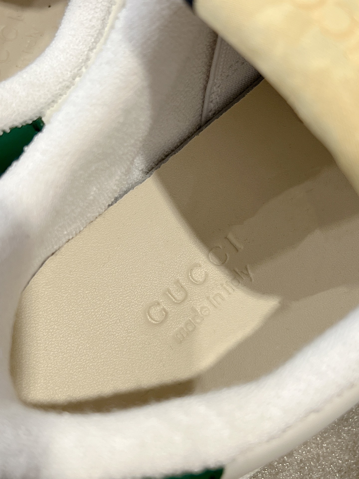Gucci Sneakers-140