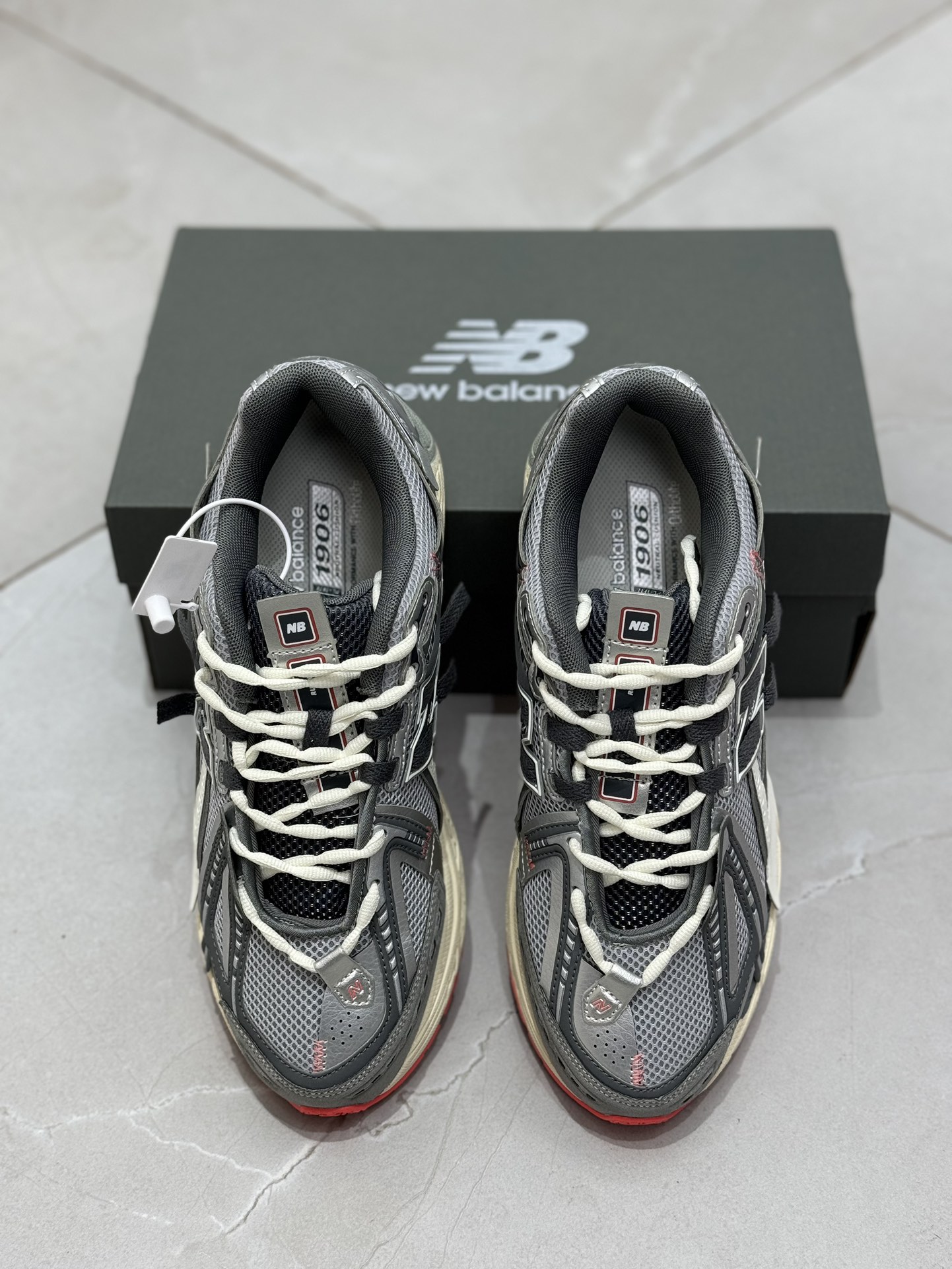 New Balance Sneakers-208